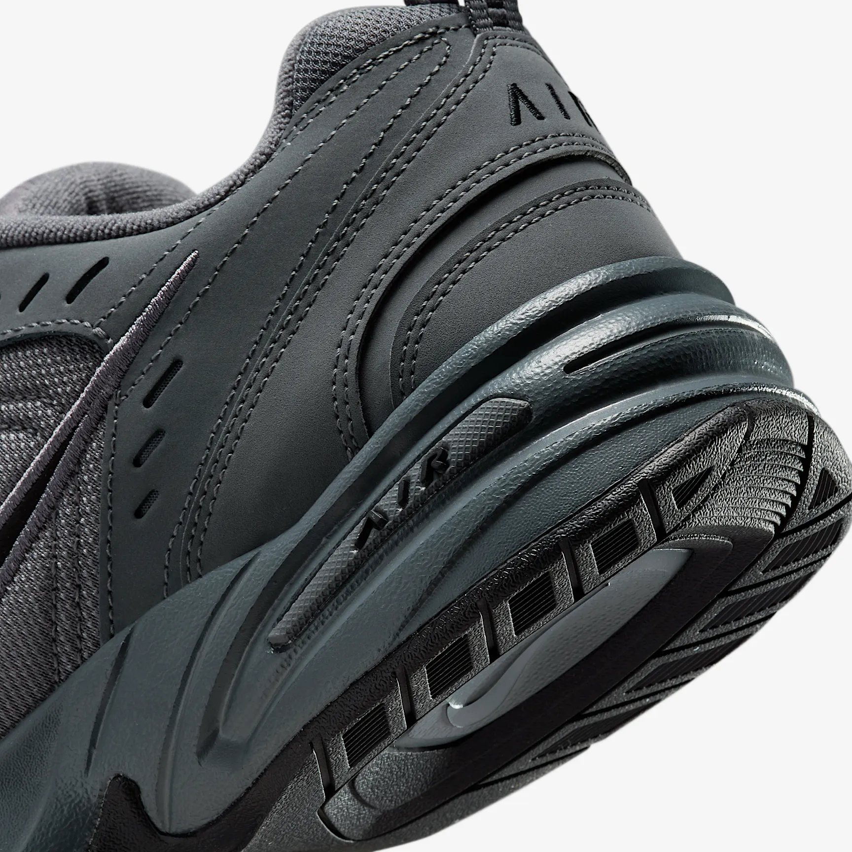 303337_Nike-Air-Monarch-IV_DARK-GREY-BLACK_415445-020_img7