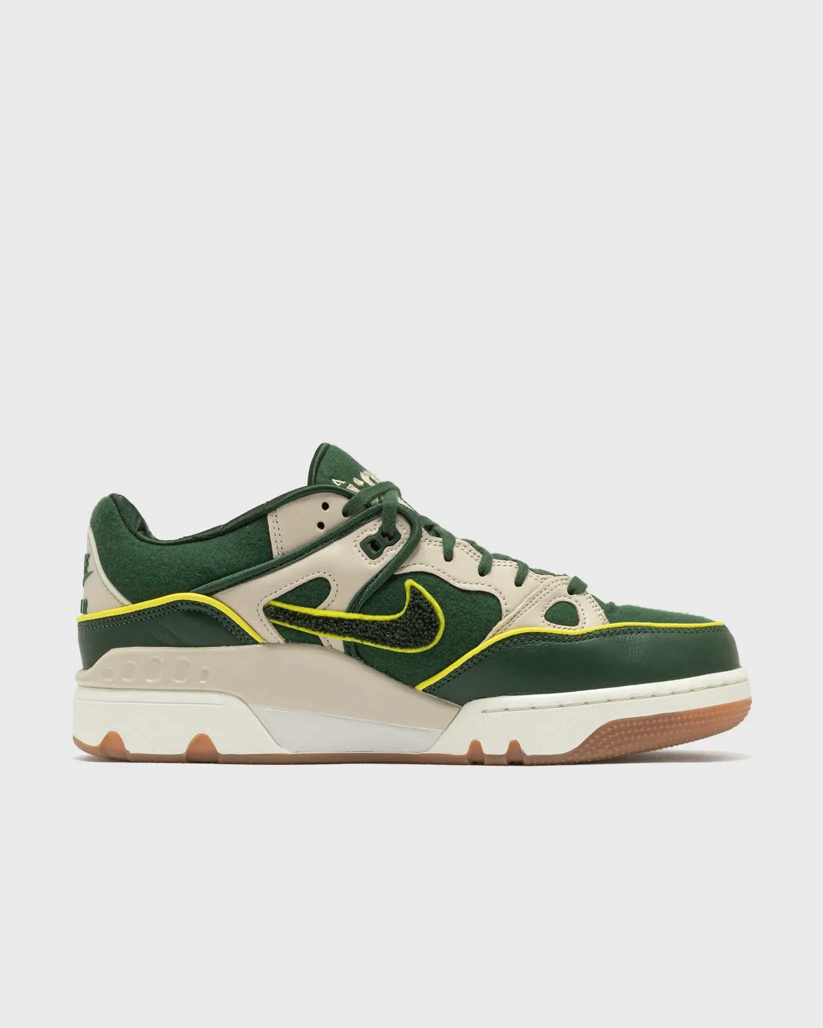 3F5A41_NIGO-x-Nike-Air-Force-3-Low_FOREST-GREEN_HV5032-300_img2