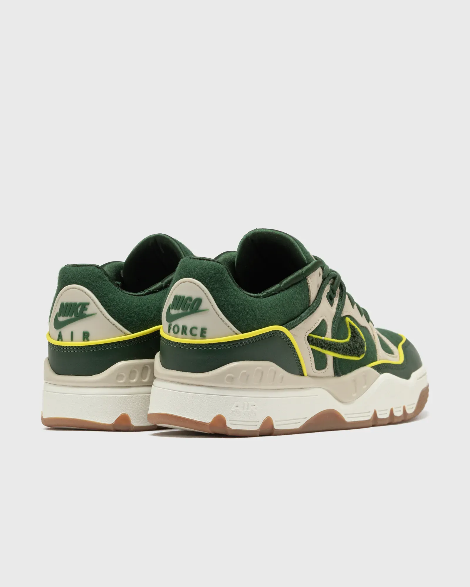 3F5A41_NIGO-x-Nike-Air-Force-3-Low_FOREST-GREEN_HV5032-300_img3