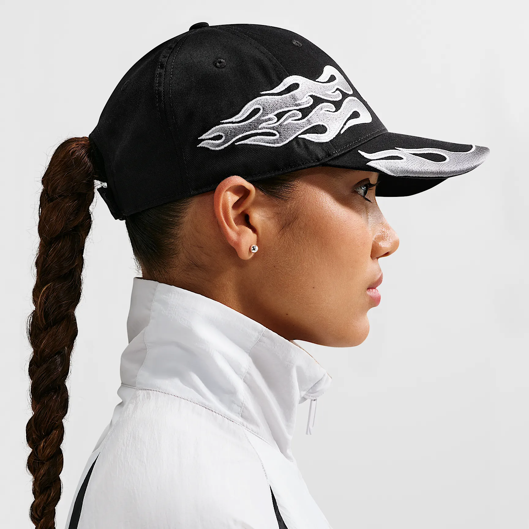 000000_Nike-Club-Structured-OG-Flame-Cap_BLACK_IH9258-010_img1