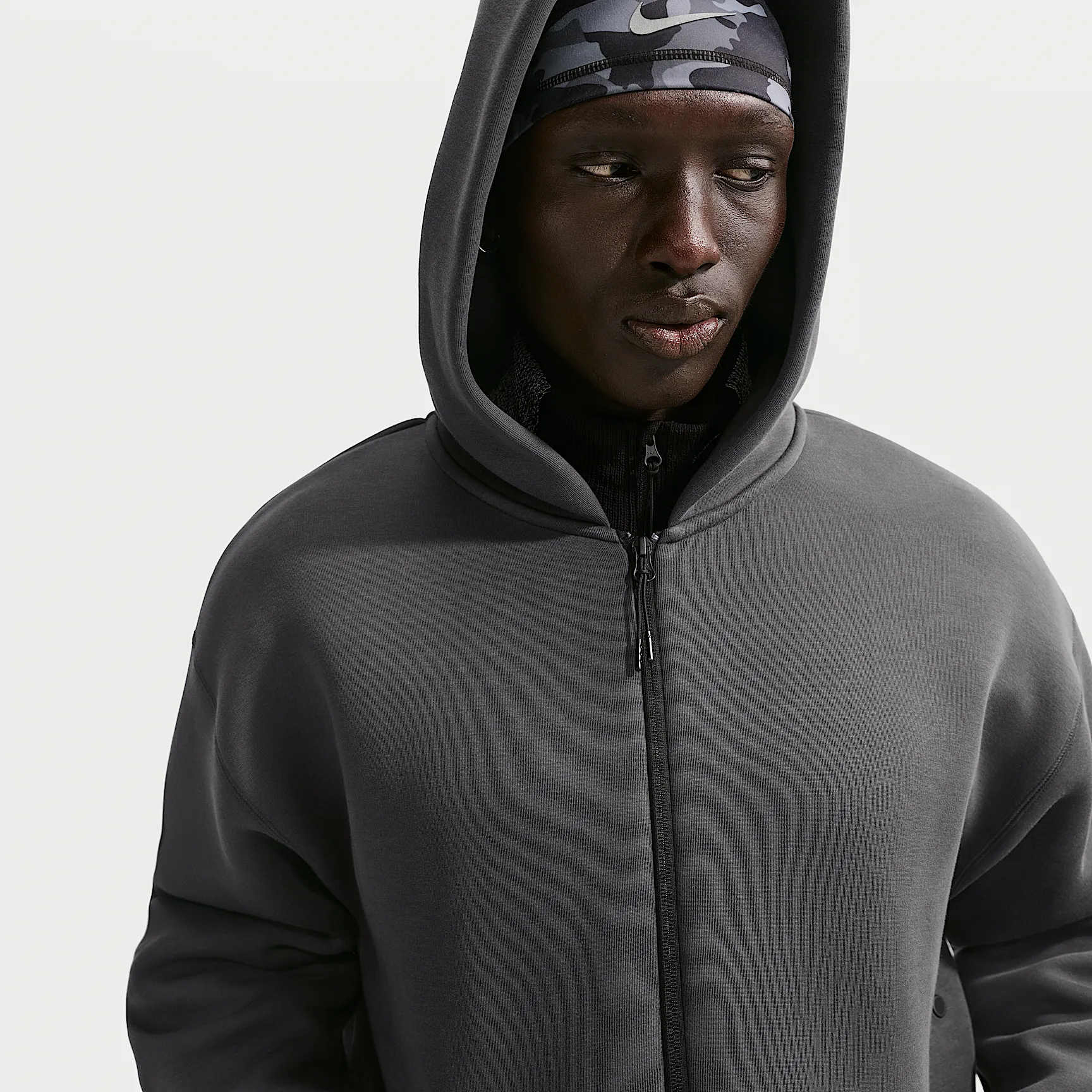 444243_Nike-Tech-Fleece-Full-Zip-Hoodie_ANTHRACITE_IF1319-060_img2