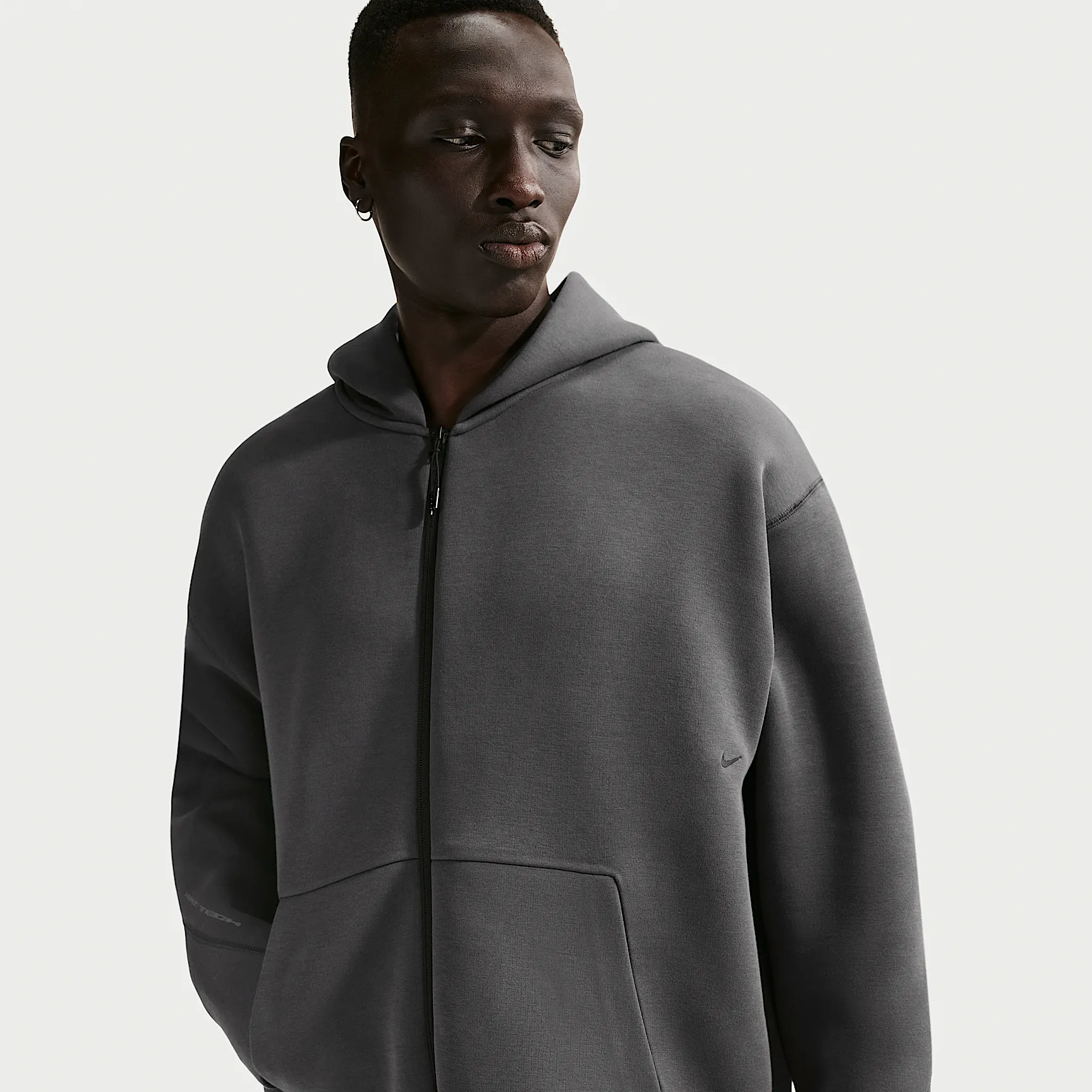 444243_Nike-Tech-Fleece-Full-Zip-Hoodie_ANTHRACITE_IF1319-060_img0