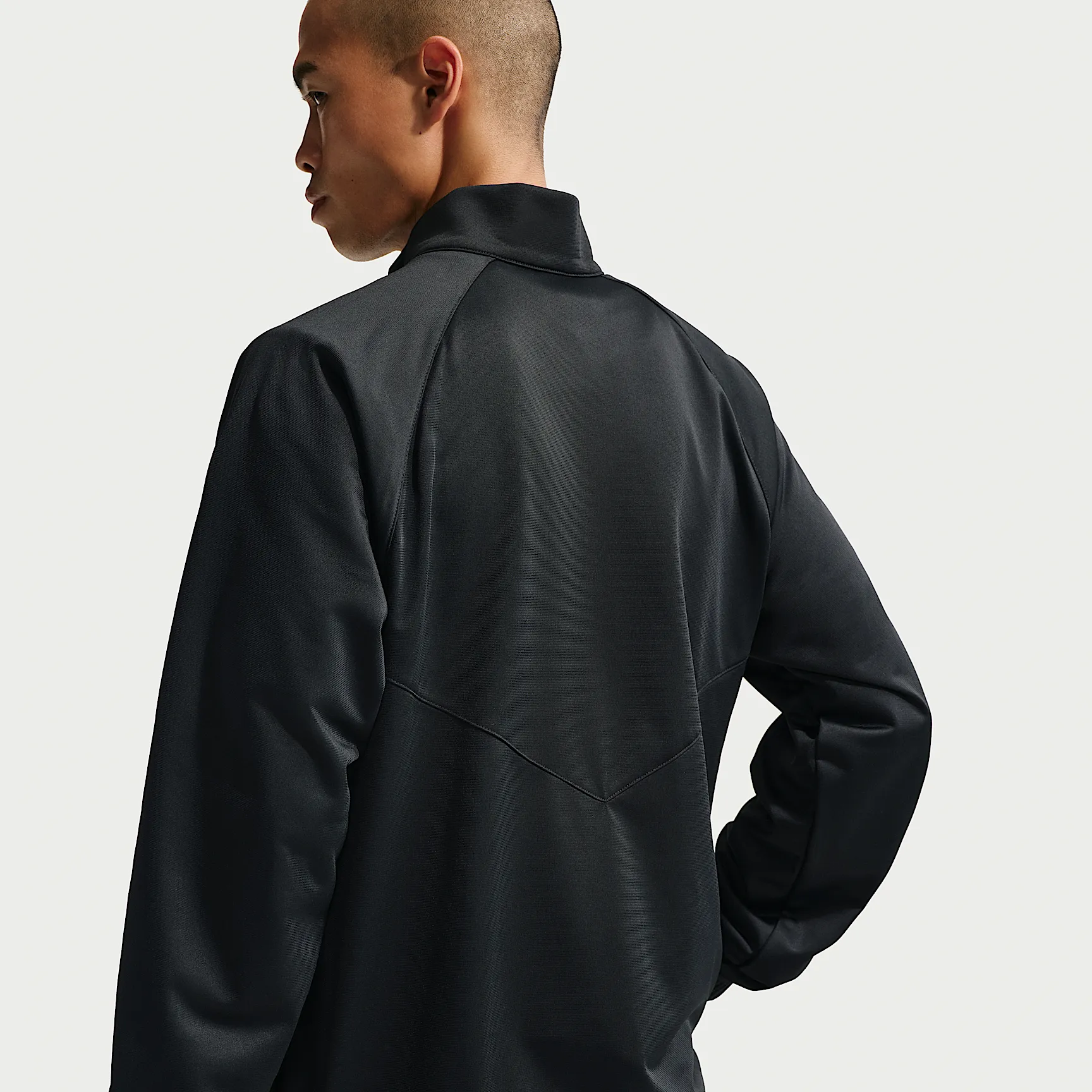 000000_Nike-Windrunner-Poly-Knit-Tracksuit-Jacket_BLACK_IF1623-010_img1