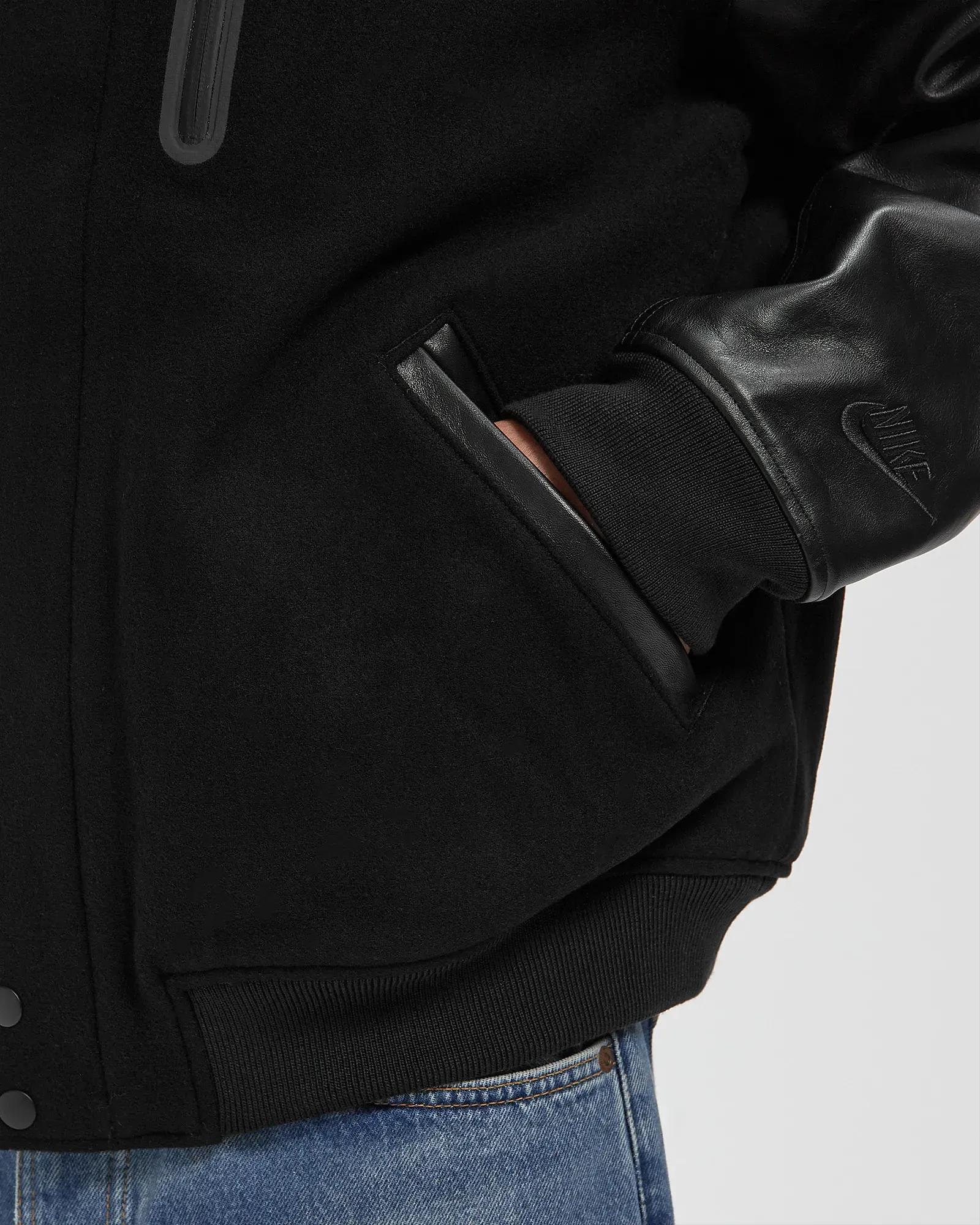 000000_Nike-Destroyer-Jacket_BLACK_II6238-010_img2