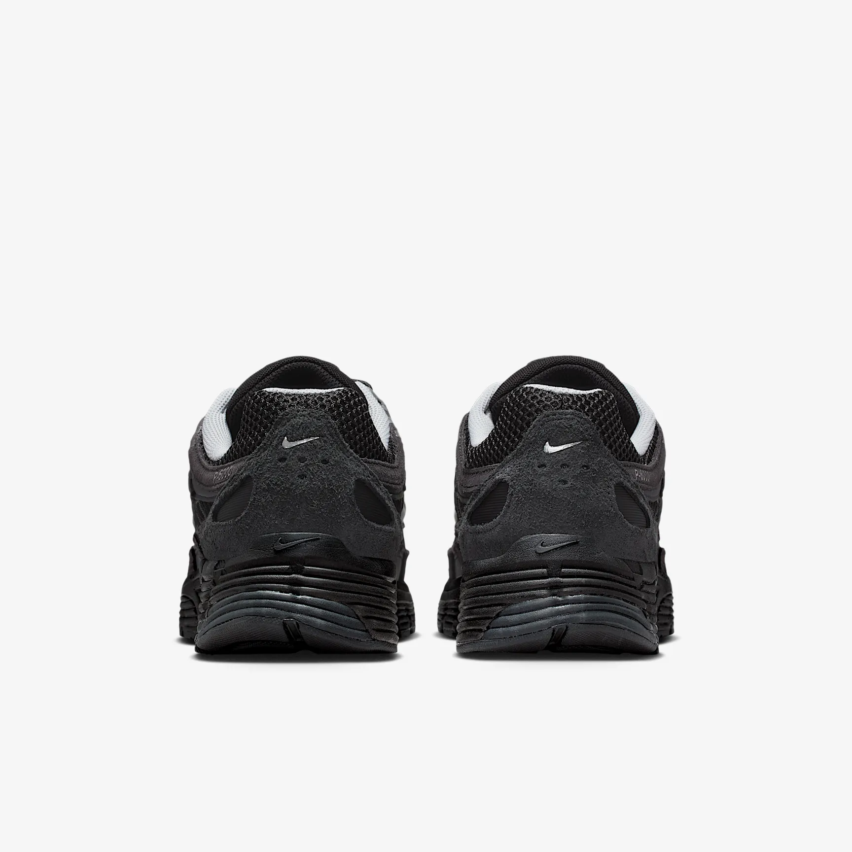 000000_Nike-P-6000-en-daim_SUEDE-ANTHRACITE_HF0015-002_img5