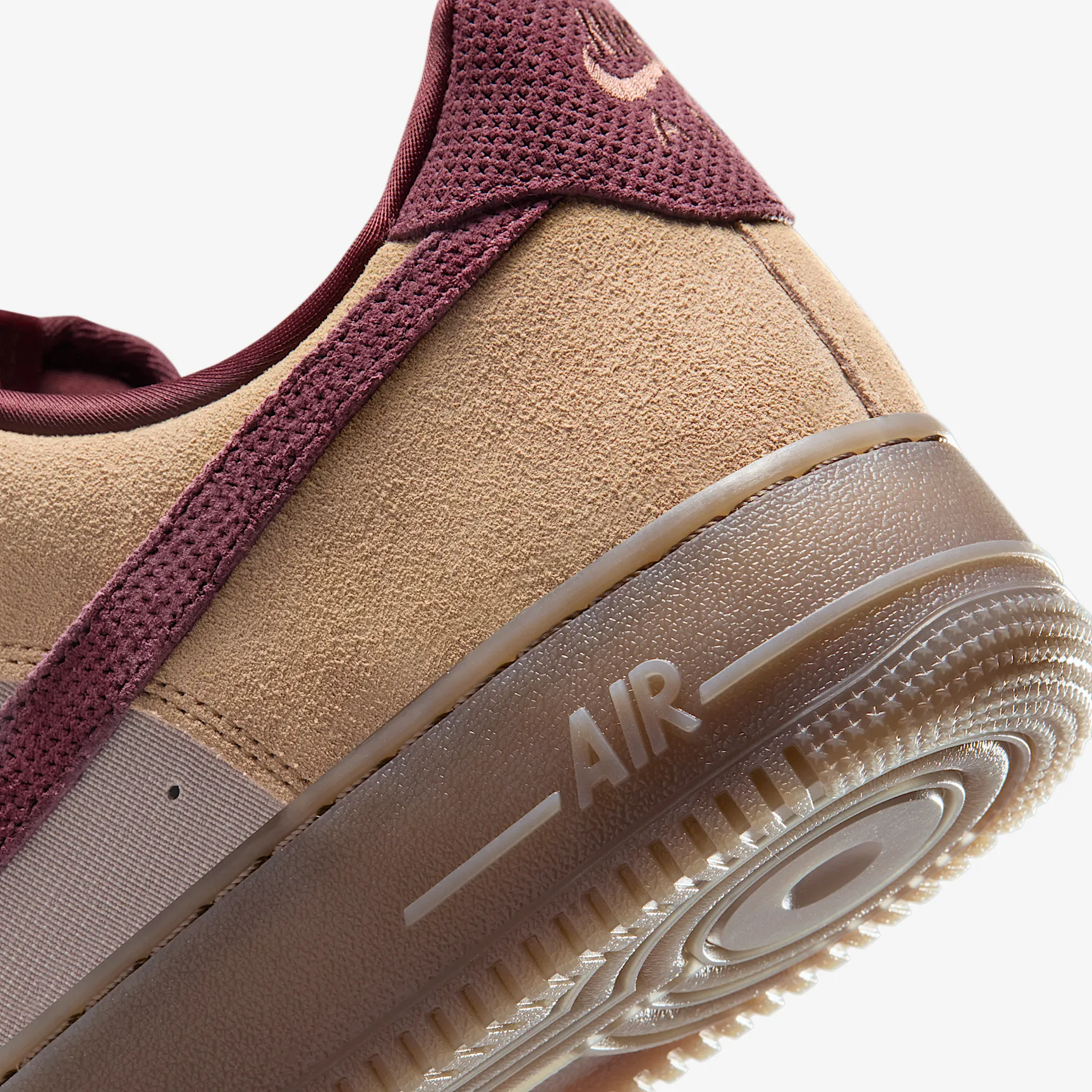 AE8A66_Nike-Air-Force-1-Low-'07-Premium_LINEN-MOON_IQ3408-286_img7