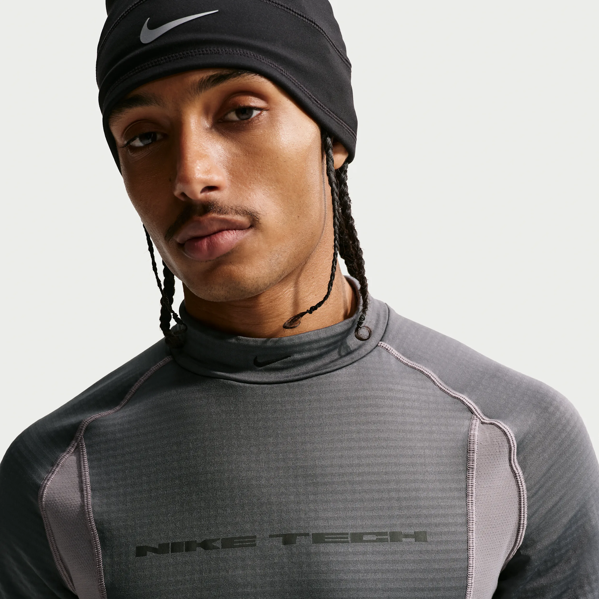 1F1F1F_Nike-Tech-Base-Layer_IRON-GREY_HV1405-068_img3