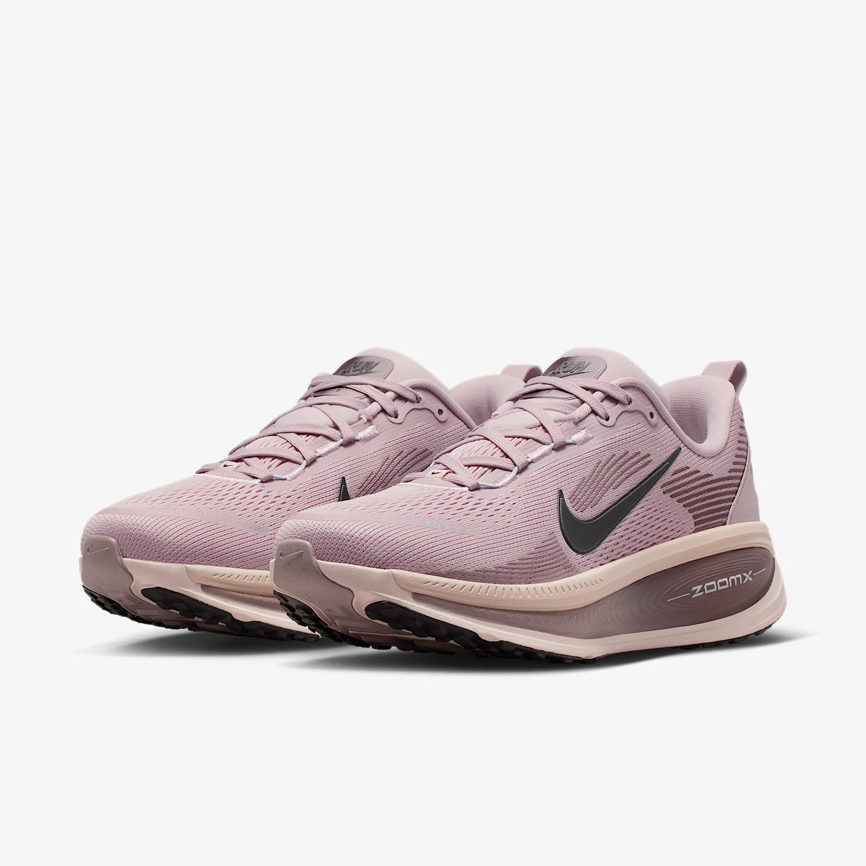 B49DA1_Nike-Vomero-18-WMNS_PARTICLE-ROSE_HM6804-607_img4