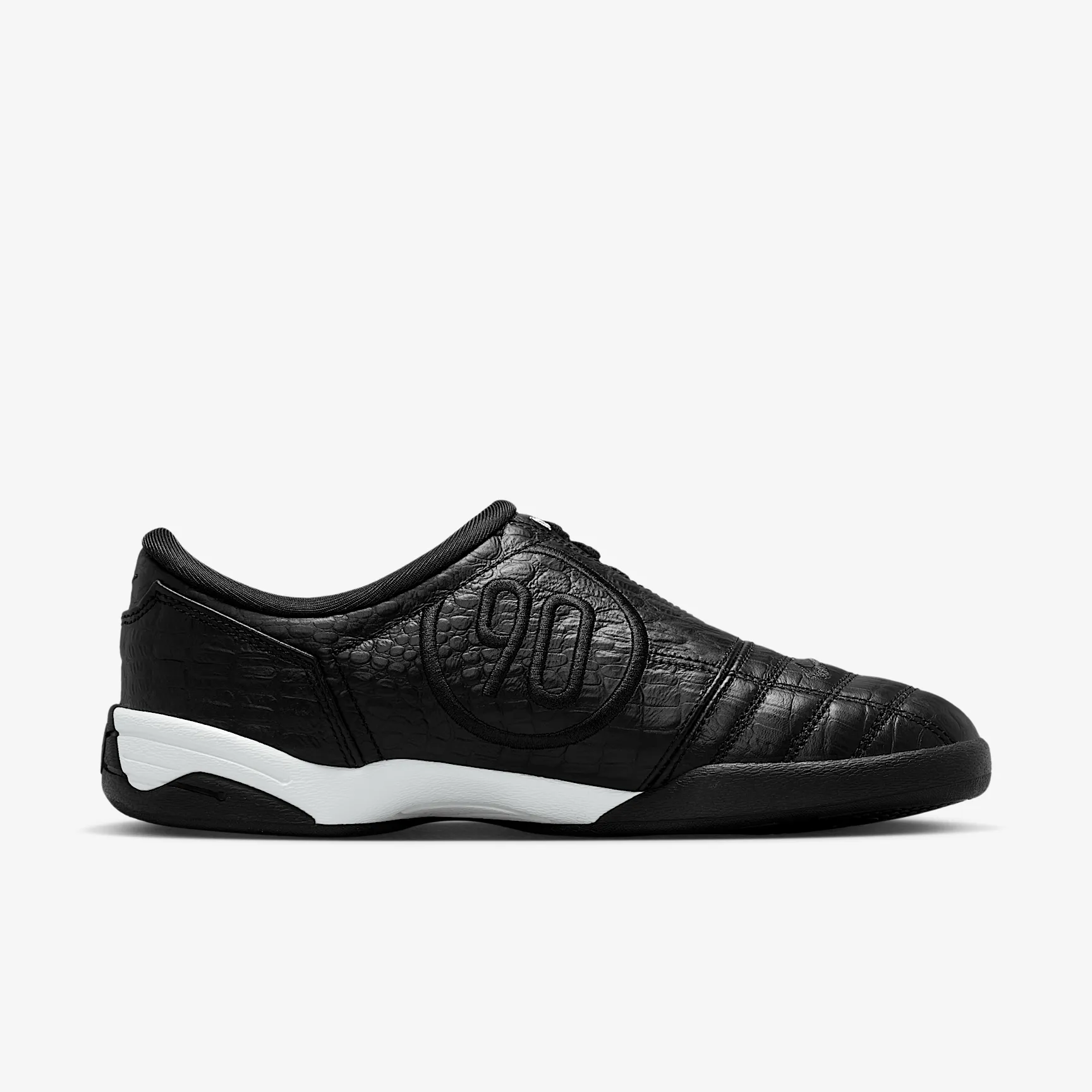 000000_Nike-Total-90-WMNS_BLACK-WHITE_IF3947-001_img2