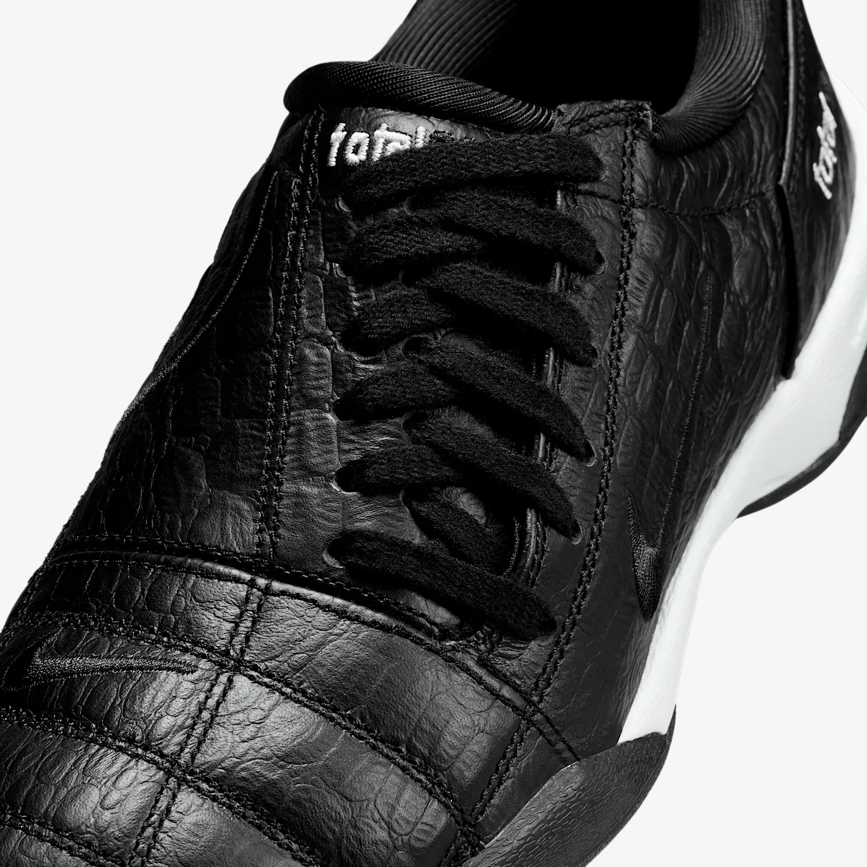 000000_Nike-Total-90-WMNS_BLACK-WHITE_IF3947-001_img6