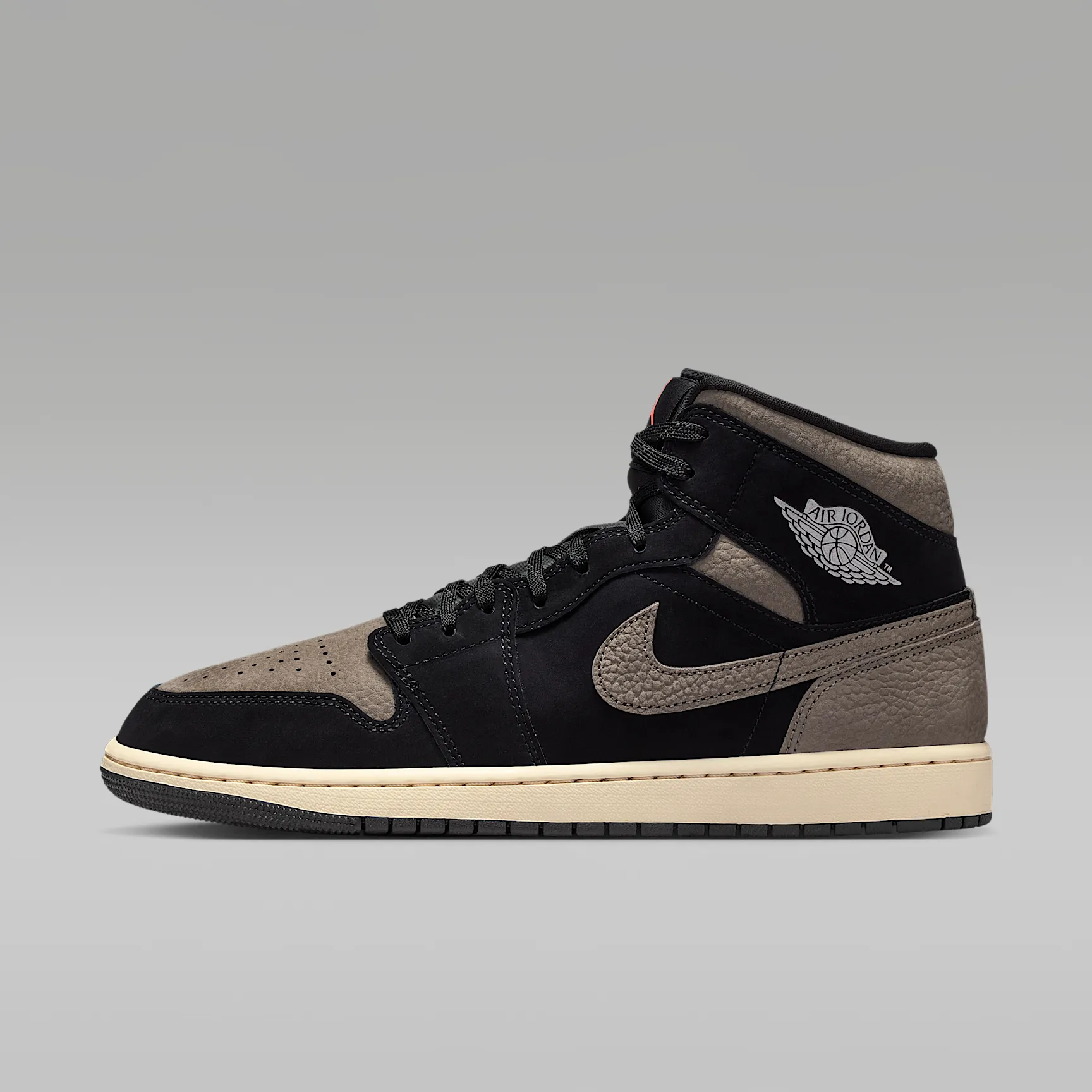 7A6F65_Air-Jordan-1-Mid-SE_BLACK-LIGHT-WILD_IB7110-002_img0