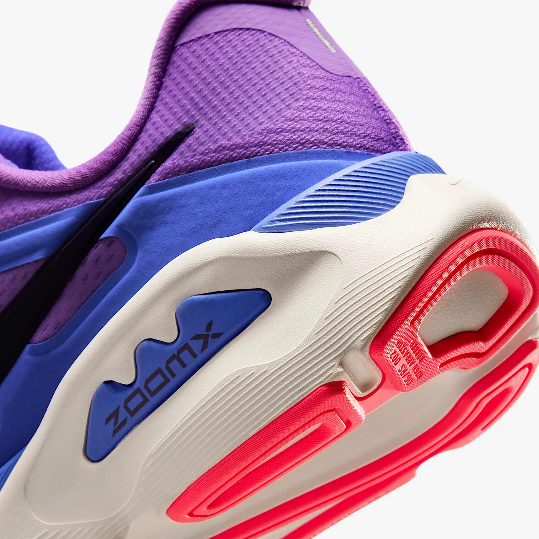 8A56A9_Nike-Structure-Plus-WMNS_BRIGHT-VIOLET_HQ3049-502_img7