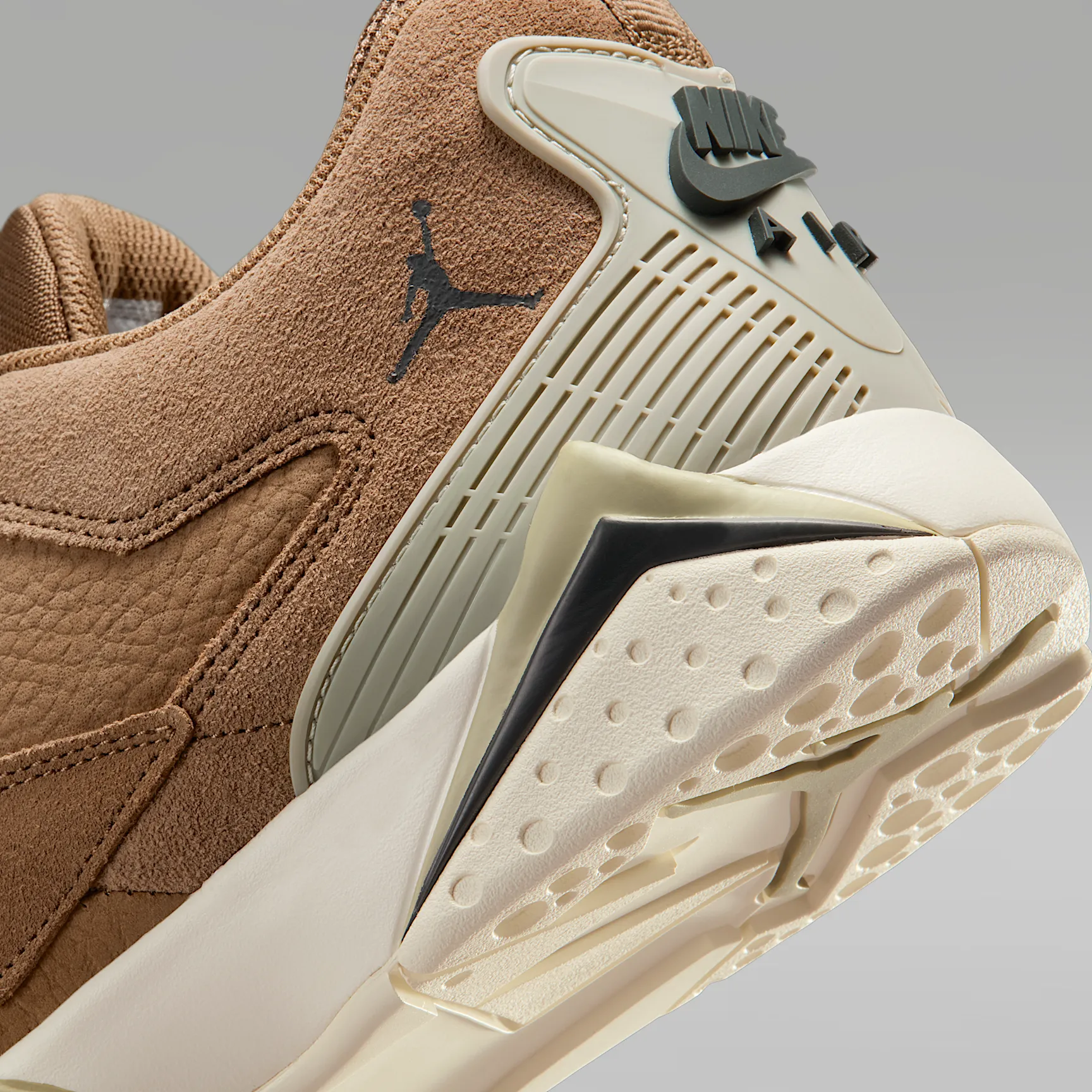 7A5A44_Air-Jordan-MVP-92_BROWN_IQ7591-395_img7