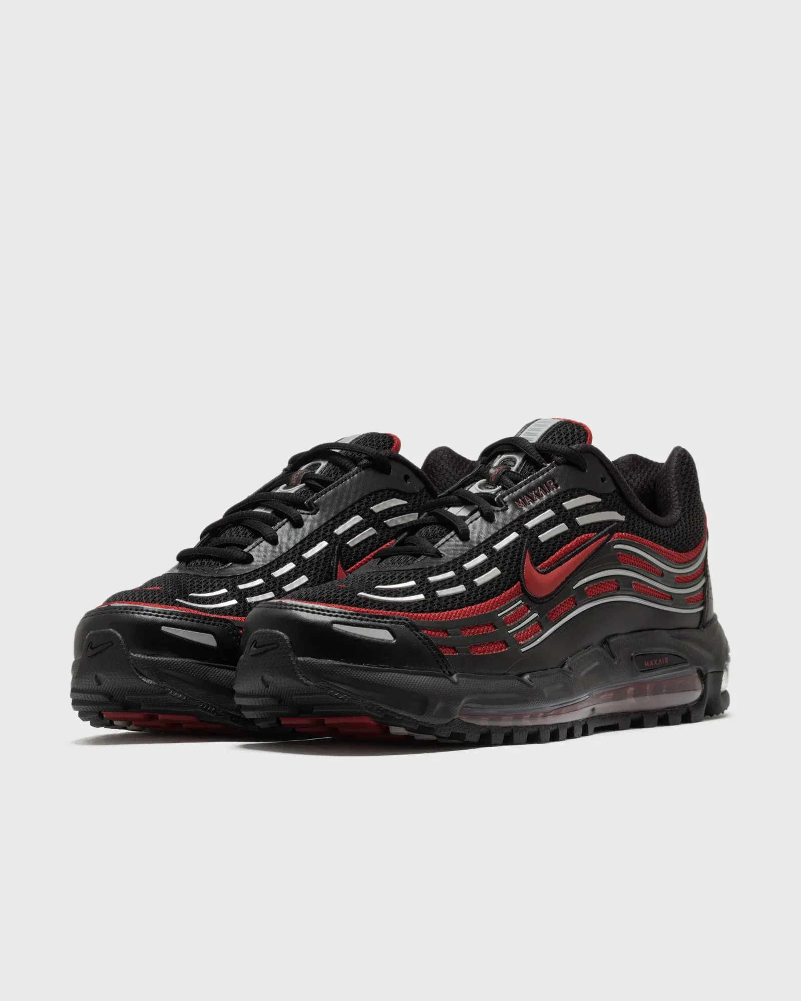 75181A_Nike-Air-Max-TL-2.5_BLACK-TEAM-CRIMSON_FZ4110-011_img1