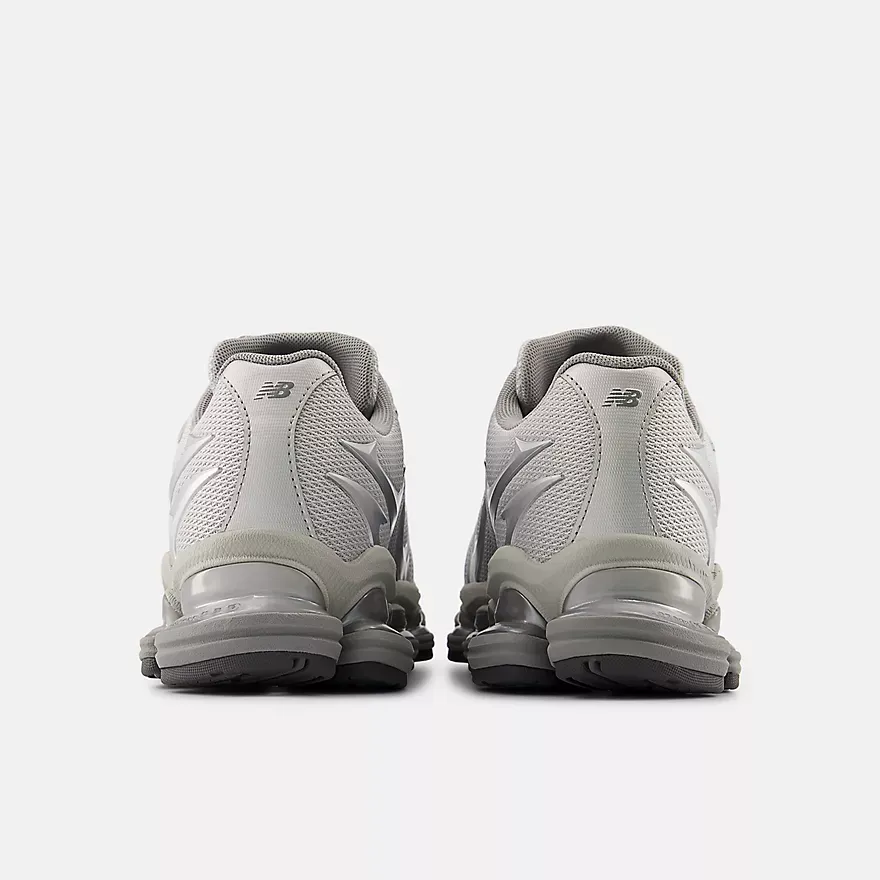 B7B7B5_New-Balance-Abzorb-2000_SILVER-METALLIC_U20005UW_img4
