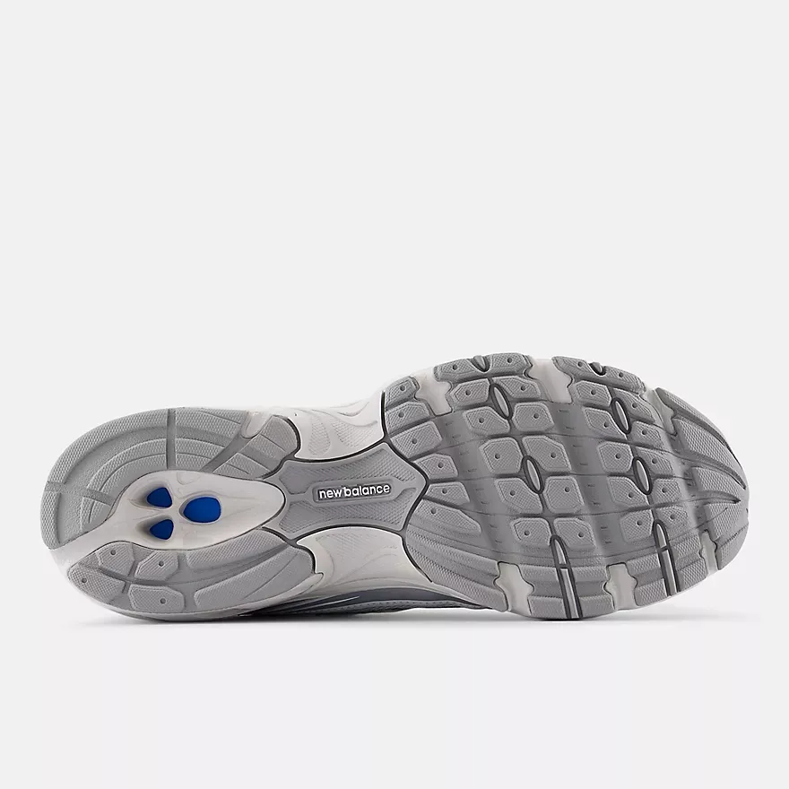 B9B3B7_New-Balance-740_METALLIC-SILVER_U7405I7_img5