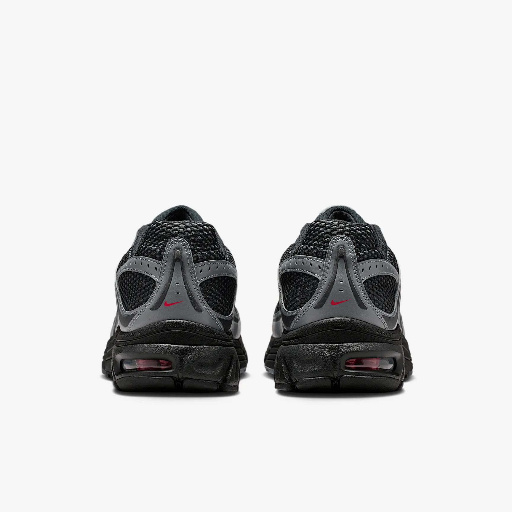 000000_Nike-Air-Max-Moto-2K_BLACK_IQ7592-010_img5