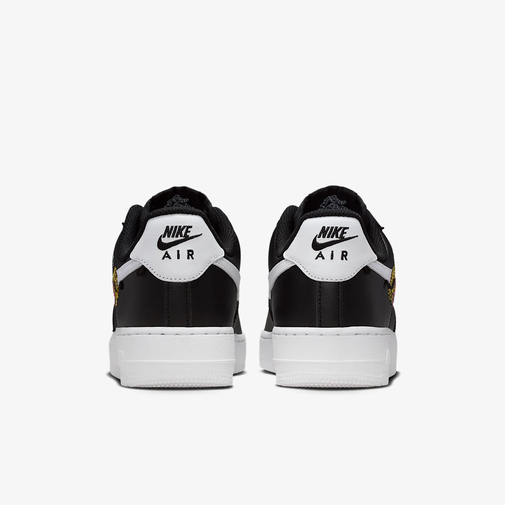 000000_Nike-Air-Force-1-Low-'07-Premium_NOW-ACCEPTING-ALL-FLOWERS_IB6644-001_img5