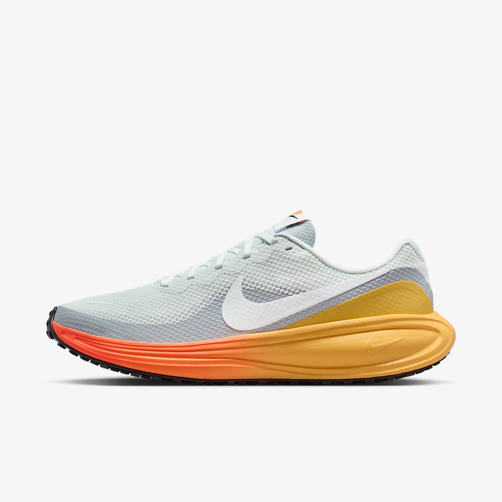 E4A854_Nike-Revolution-8_OFF-WHITE-TOPAZ-GOLD_HJ9198-104_img0