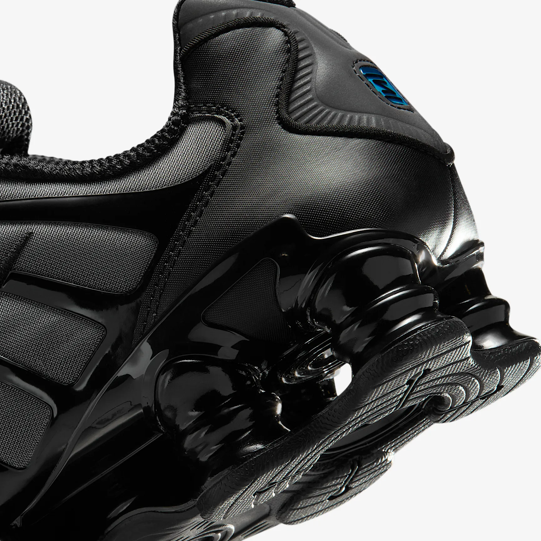 000000_Nike-Shox-TL-SE_BLACK-STEALTH_IQ6599-001_img7