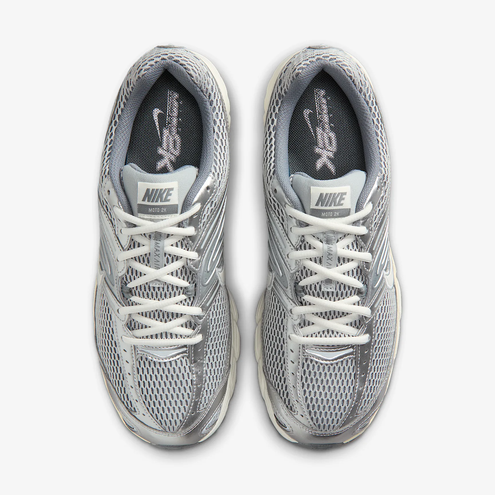 6D6D6D_Nike-Air-Max-Moto-2K_LIGHT-SMOKE-GREY_IQ7592-077_img3