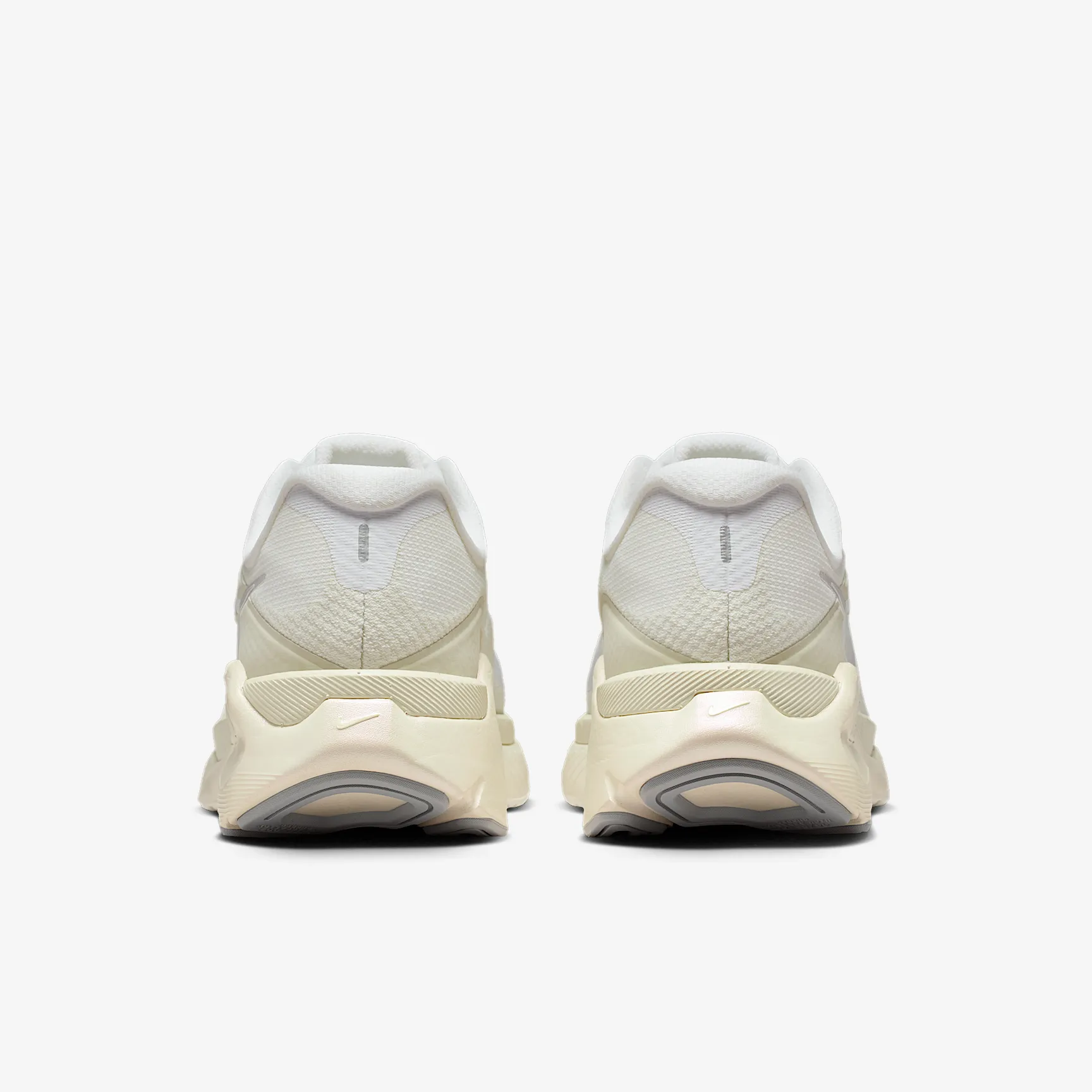 000000_Nike-Structure-Plus-WMNS_White-Sail-Sea-Glass_IO9913-100_img5