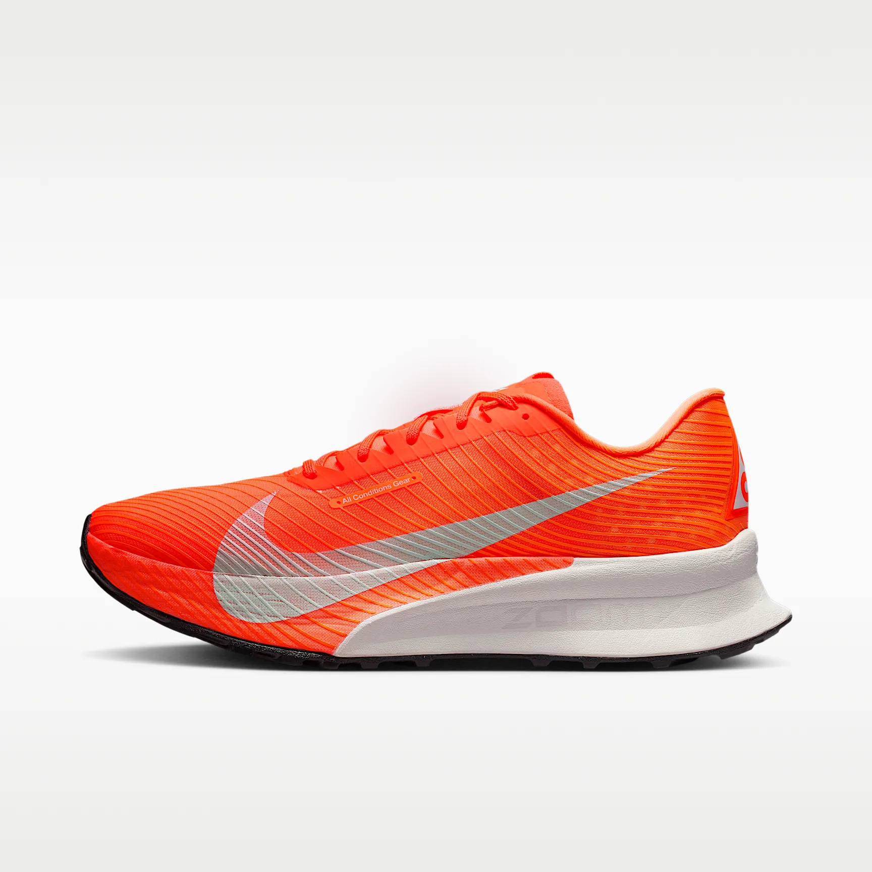E82416_Nike-ACG-Ultrafly-Trail_HYPER-CRIMSON_HF5668-801_img0