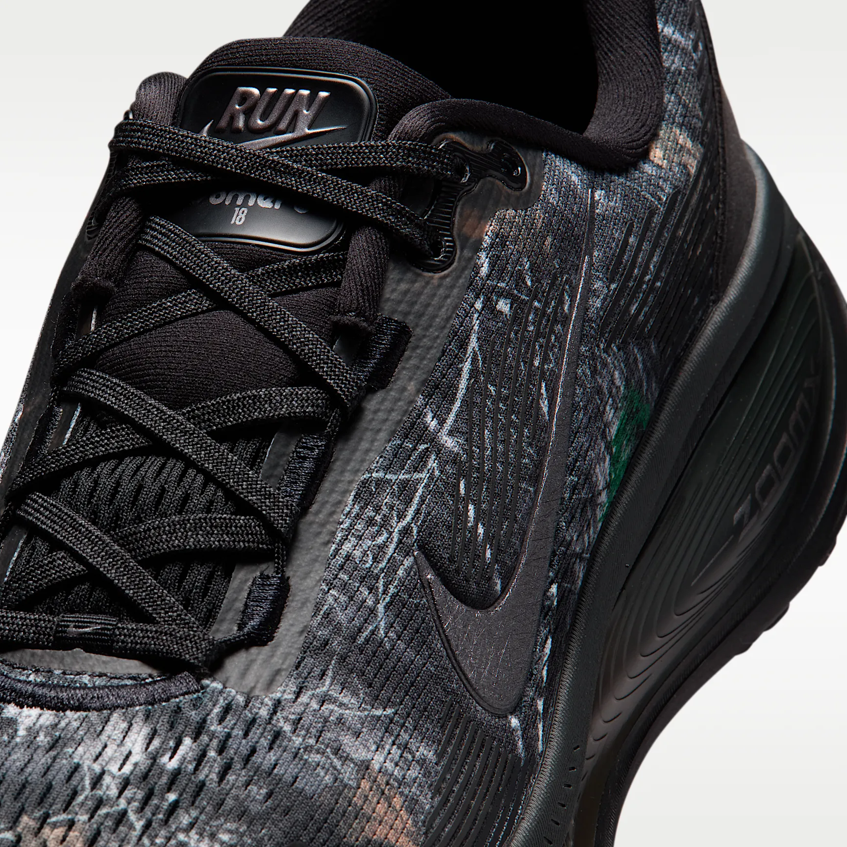 000000_Nike-Vomero-18_BLACK-REALTREE_IF4456-001_img6