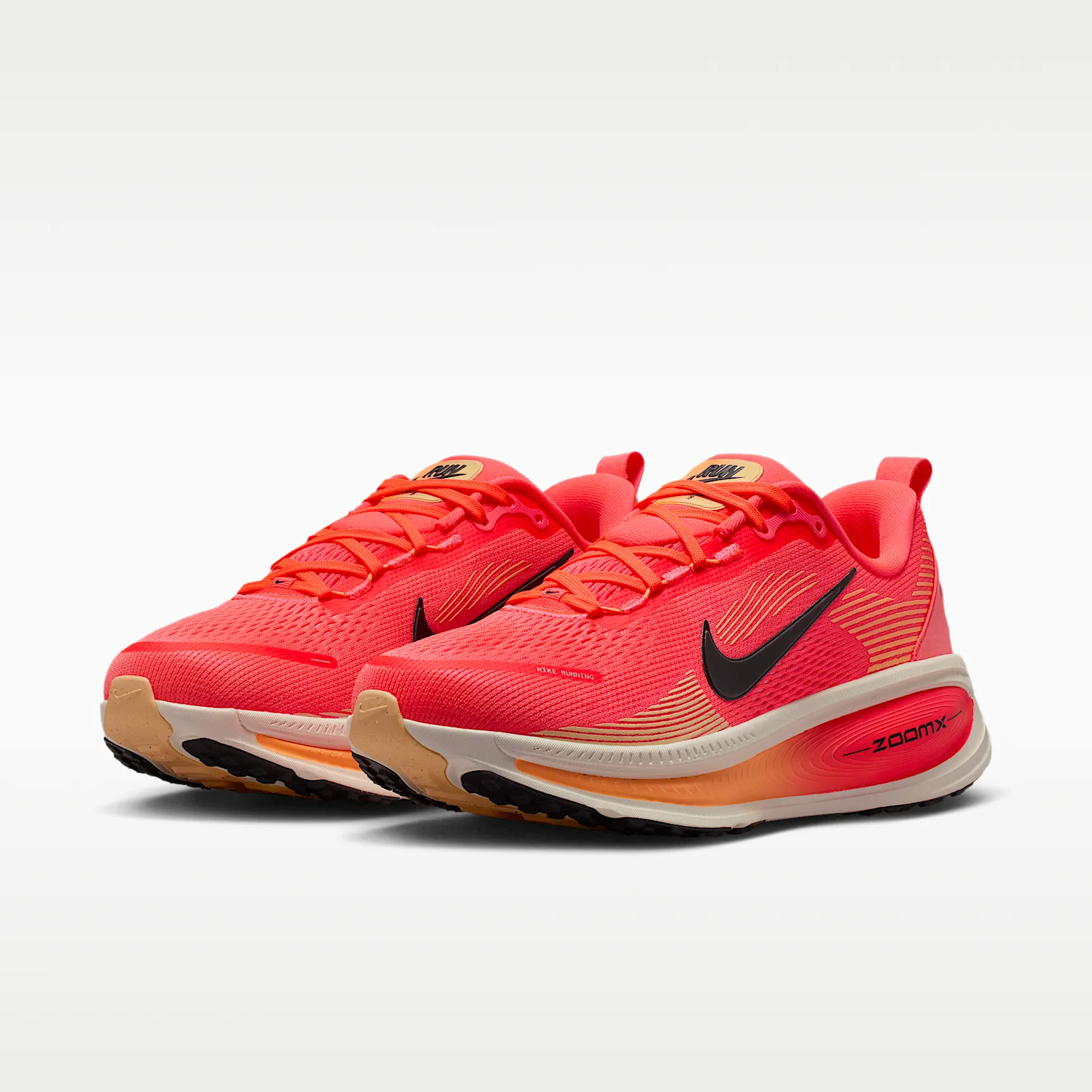 FD1727_Nike-Vomero-18-WMNS_HOT.-LAVA_HM6804-803_img4