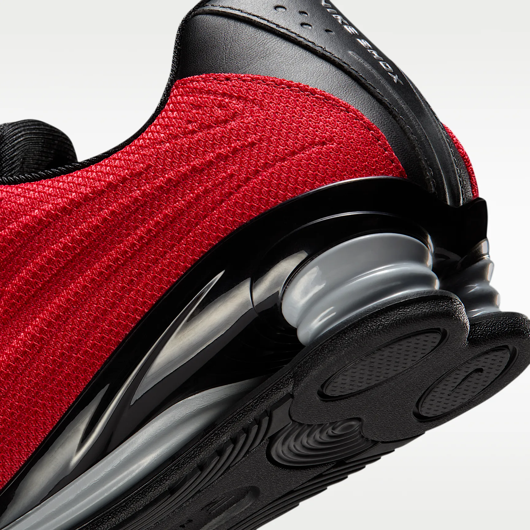 970219_Nike-Shox-Z-WMNS_FIRE-RED-BLACK_IQ7574-671_img7