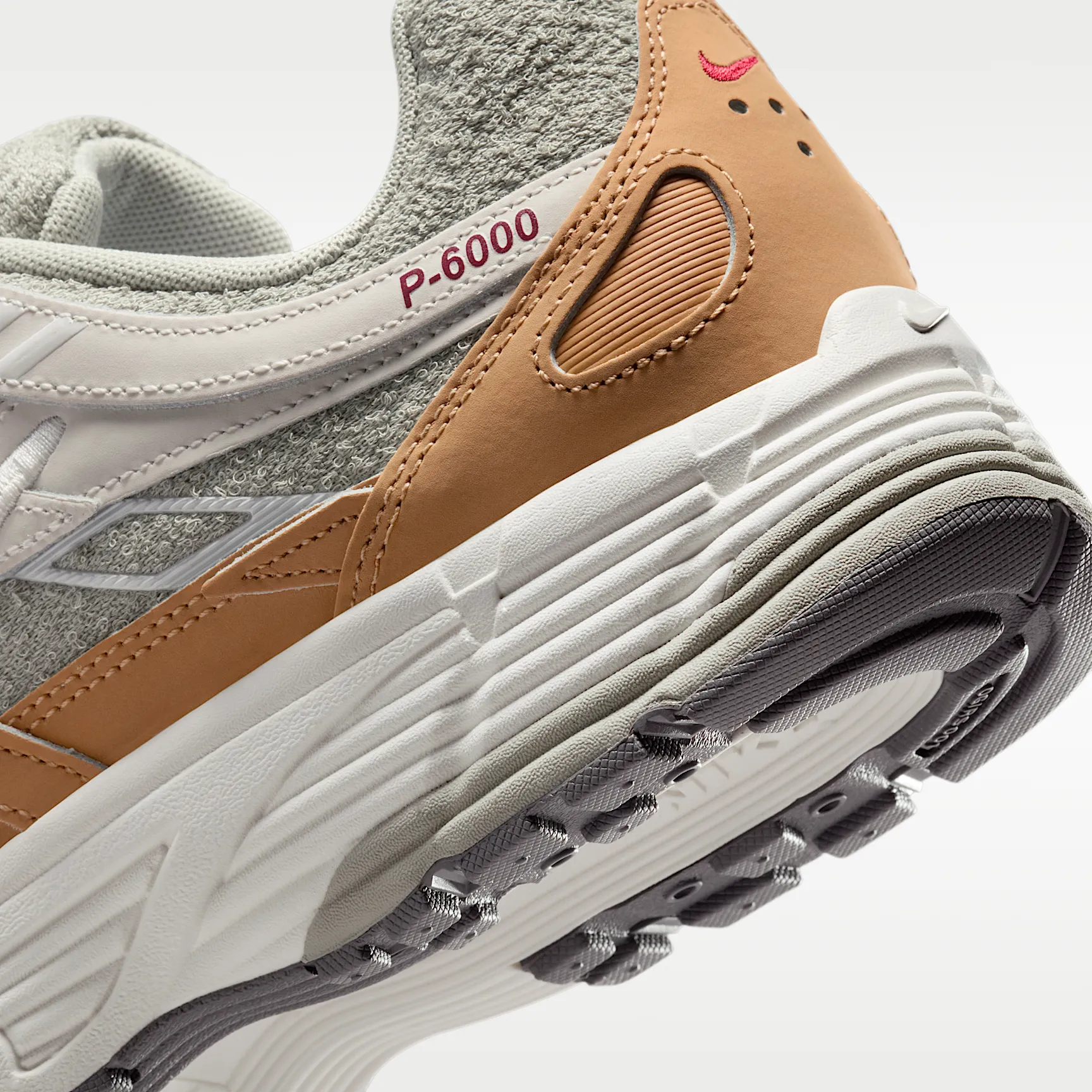 996540_Nike-P-6000-SE_YEAR-OF-THE-HORSE_IQ1120-311_img7