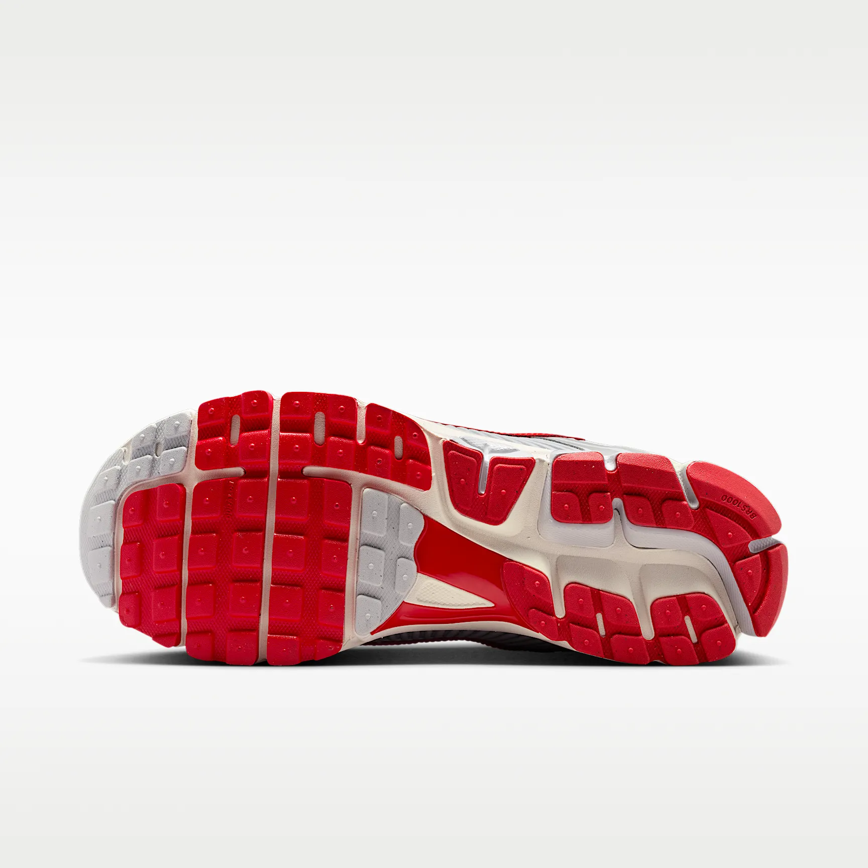 9A9B9D_Nike-Zoom-Vomero-5-SE_GREY-FOG-RED_IQ6589-001_img1
