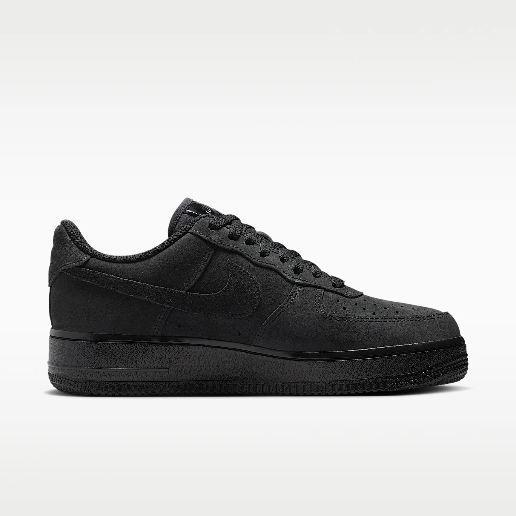 000000_Nike-Air-Force-1-Low-'07-WMNS_TRIPLE-BLACK_IQ7575-010_img2