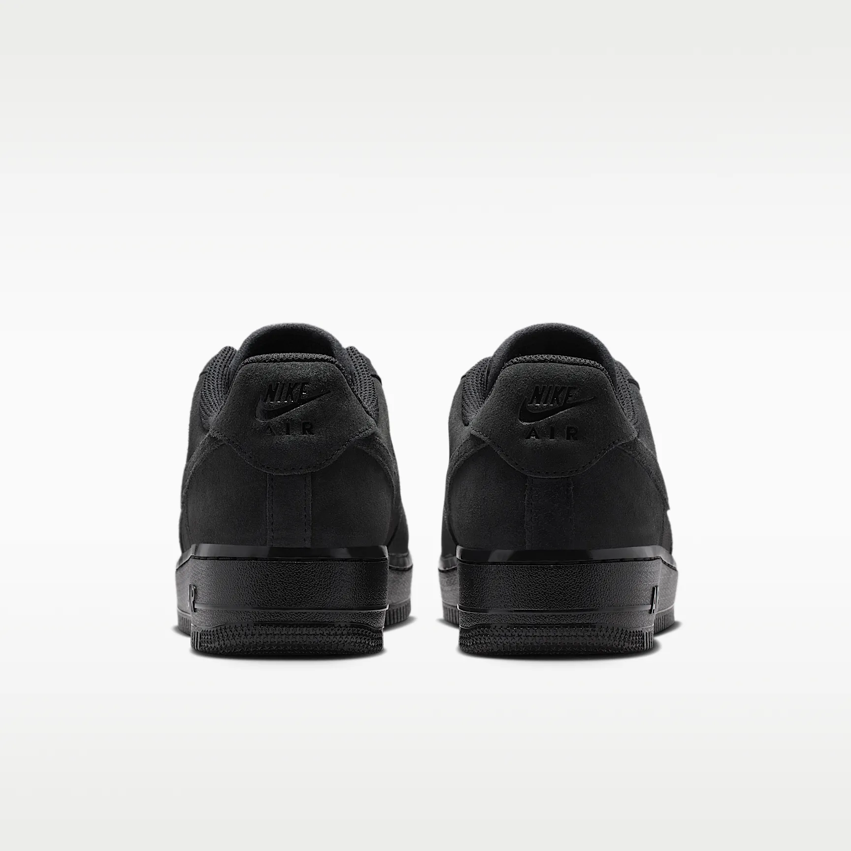 000000_Nike-Air-Force-1-Low-'07-WMNS_TRIPLE-BLACK_IQ7575-010_img5