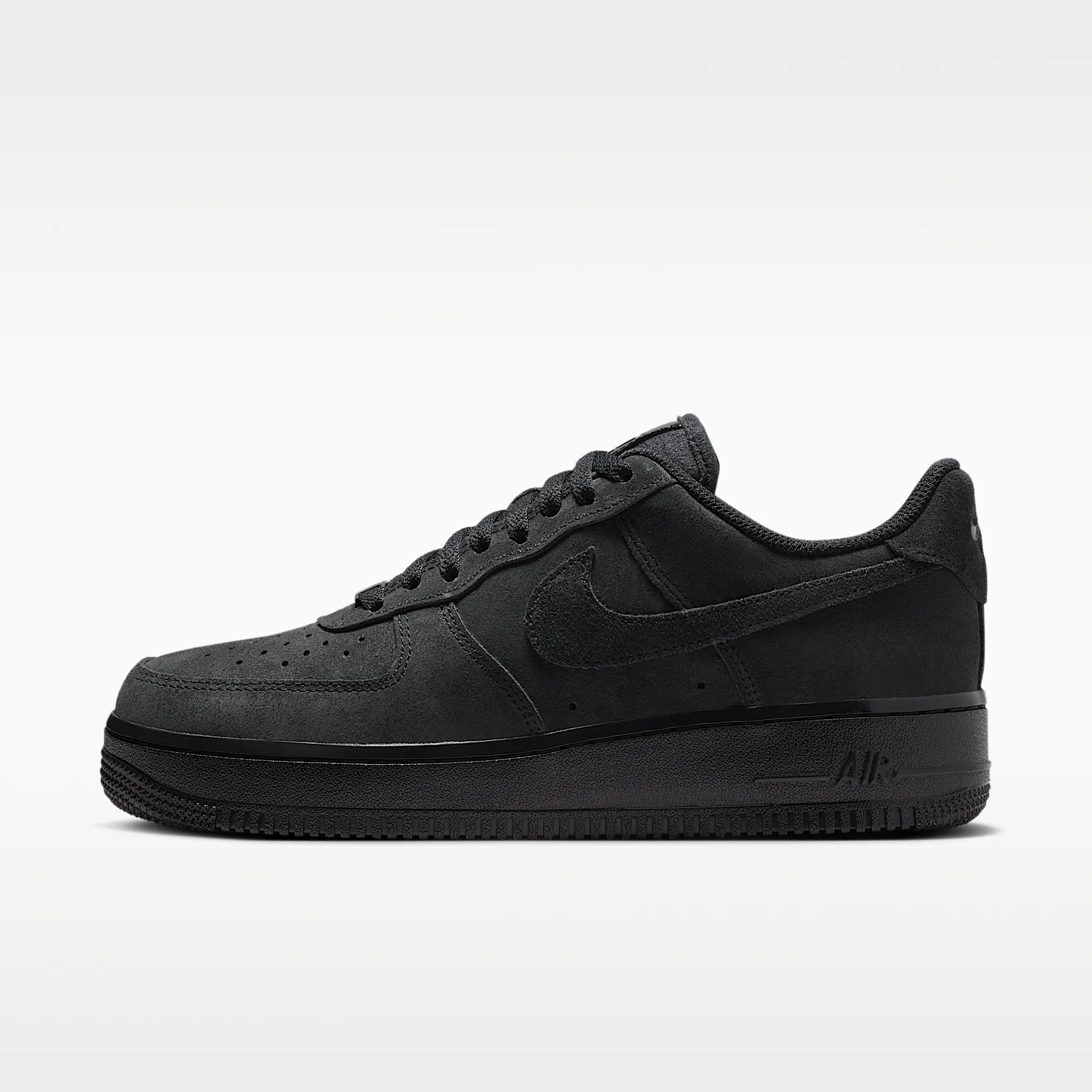 000000_Nike-Air-Force-1-Low-'07-WMNS_TRIPLE-BLACK_IQ7575-010_img0