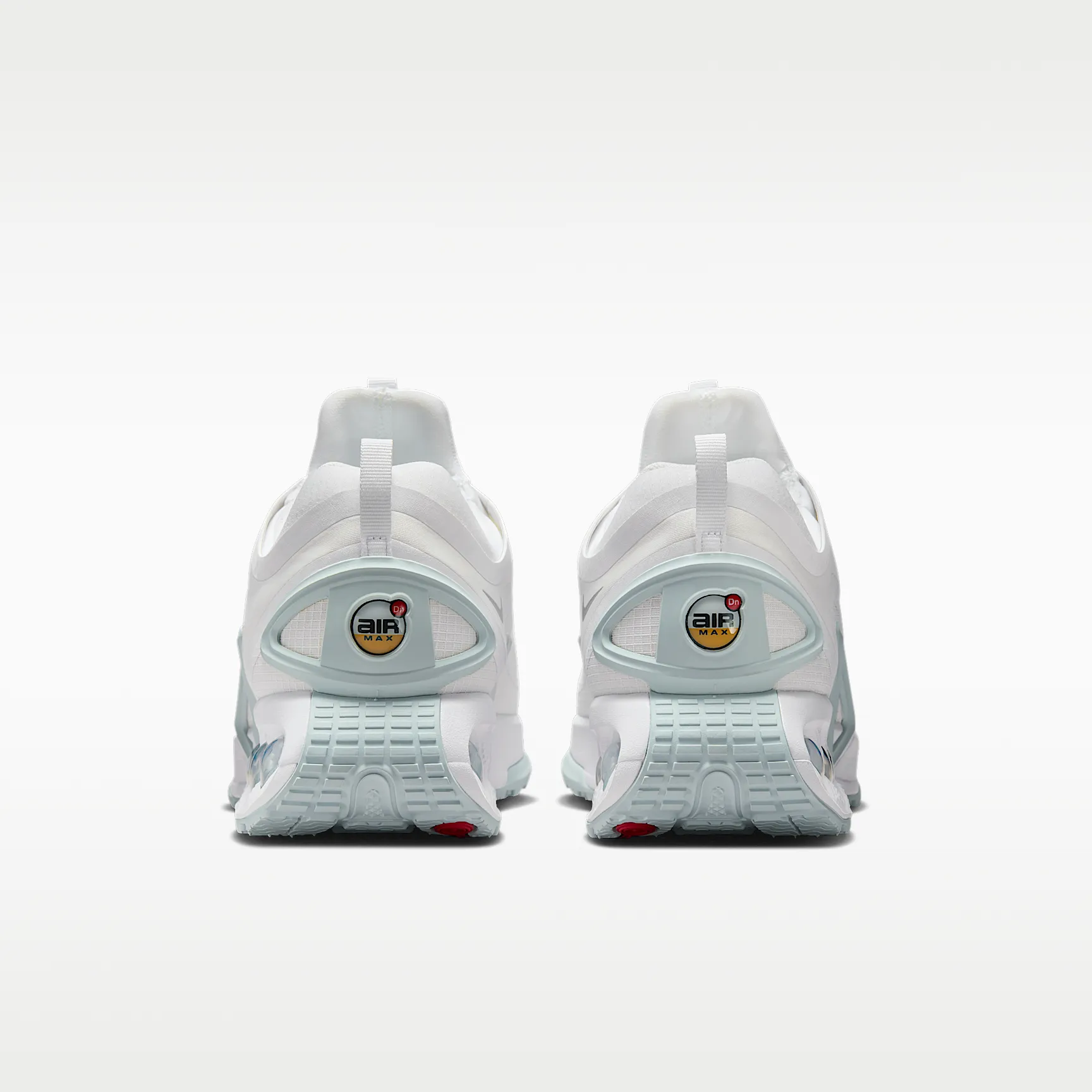 A5AFAF_Nike-Air-Max-Dn-Roam_OFF-WHITE-METALLIC-SILVER_HQ8605-100_img5