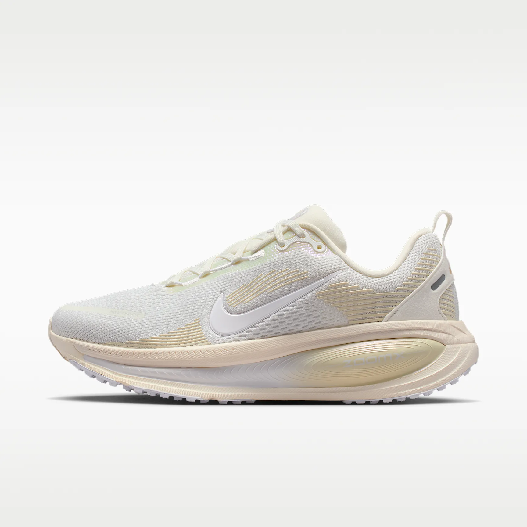 DAD0C5_Nike-Vomero-18-WMNS_SUMMIT-WHITE-CHALK_IO9915-100_img0