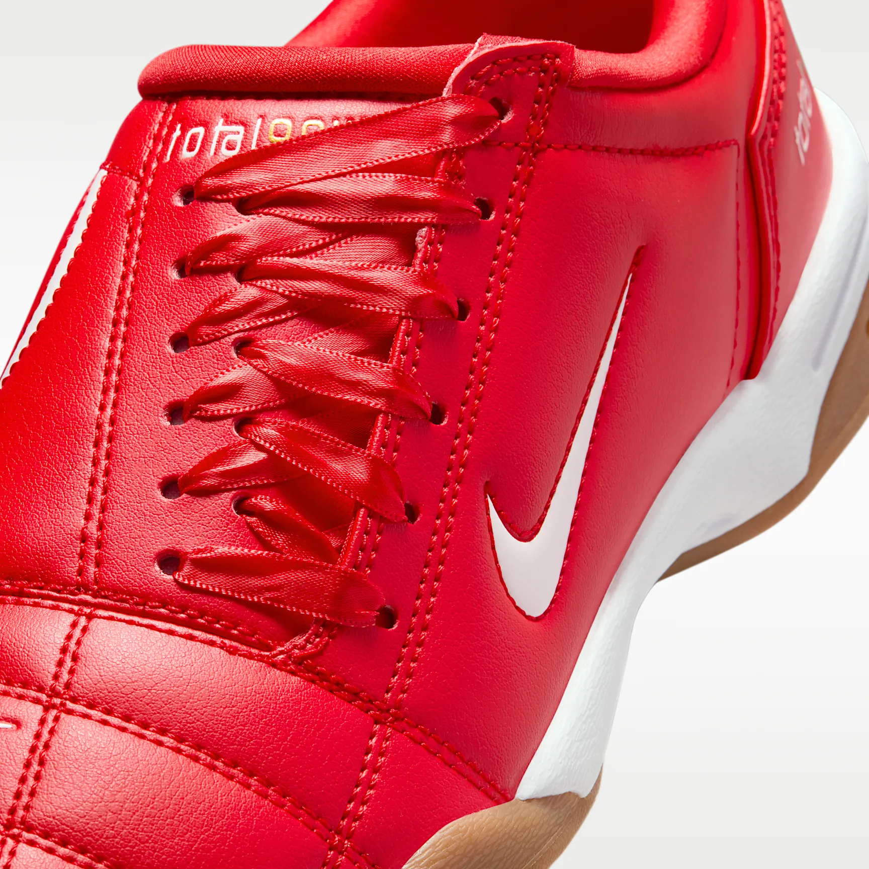 E20418_Nike-Total-90-WMNS_UNIVERSITY-RED_IO2387-600_img6