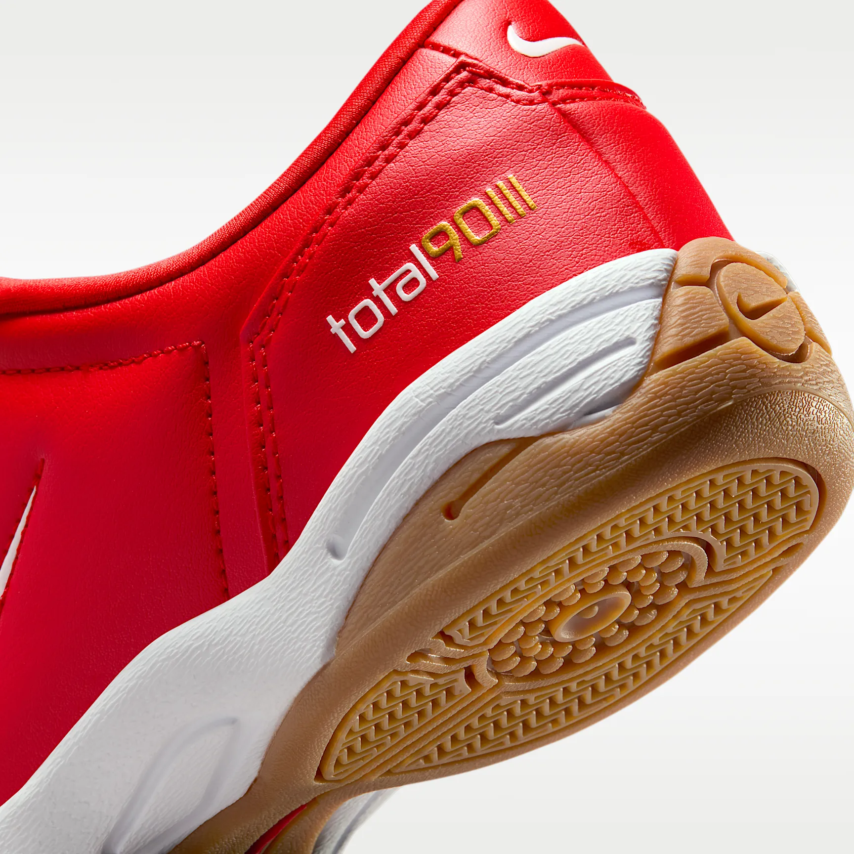 E20418_Nike-Total-90-WMNS_UNIVERSITY-RED_IO2387-600_img7