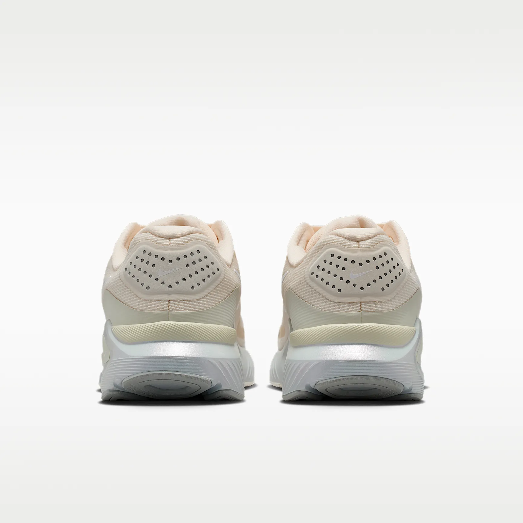 E0D1C0_Nike-Structure-26-WMNS_CHALK-SEA-GLASS_IO9917-100_img5