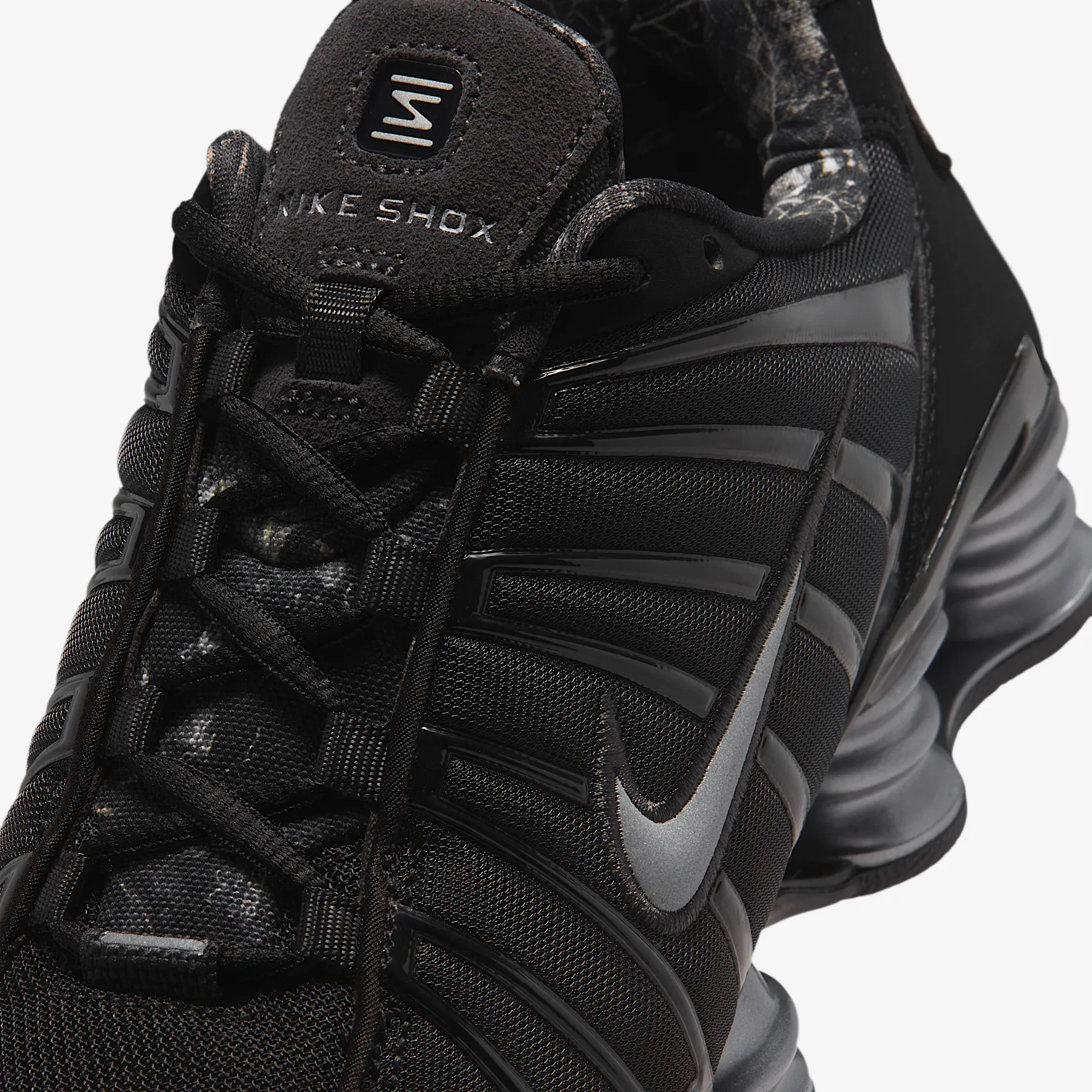 000000_Nike-Shox-TL-WMNS_BLACK-METALLIC-COOL-GREY_IQ0299-010_img6