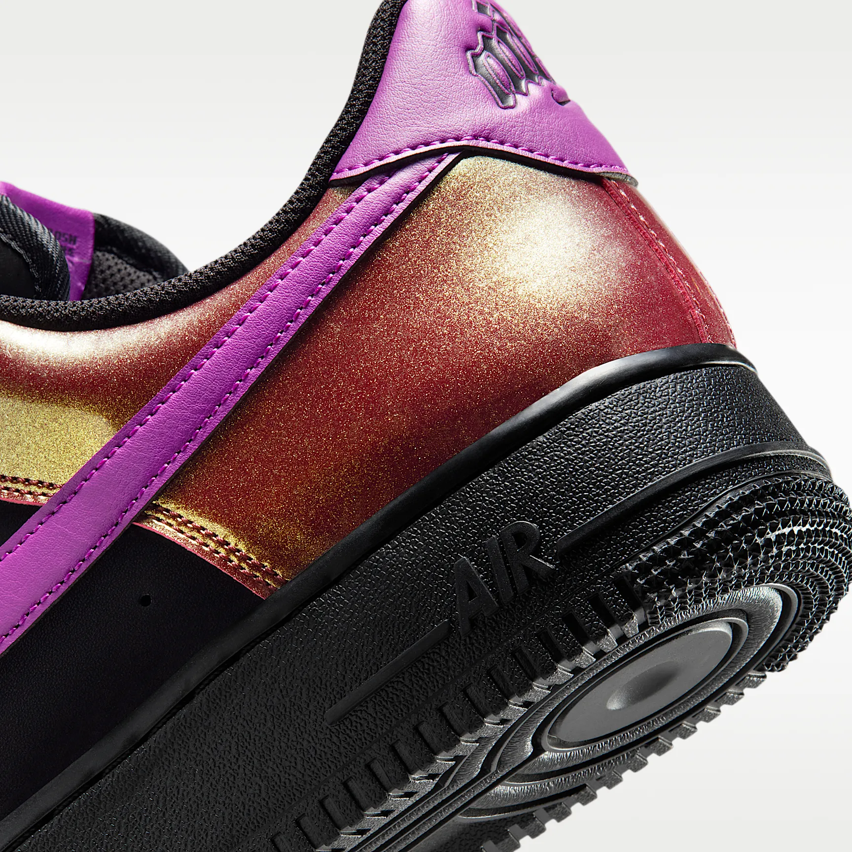 120F14_Nike-Air-Force-1-Low_GLAM-ROCK-BOLD-BERRY_IB6843-002_img7