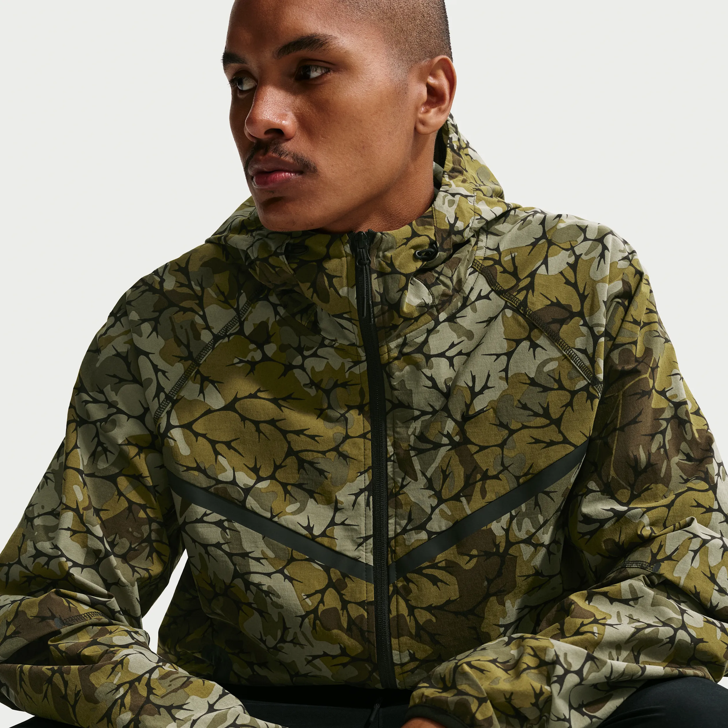 1F1F1F_Nike-Tech-Full-Zip-Windrunner-Jacket_CAMO_IF0915-368_img3