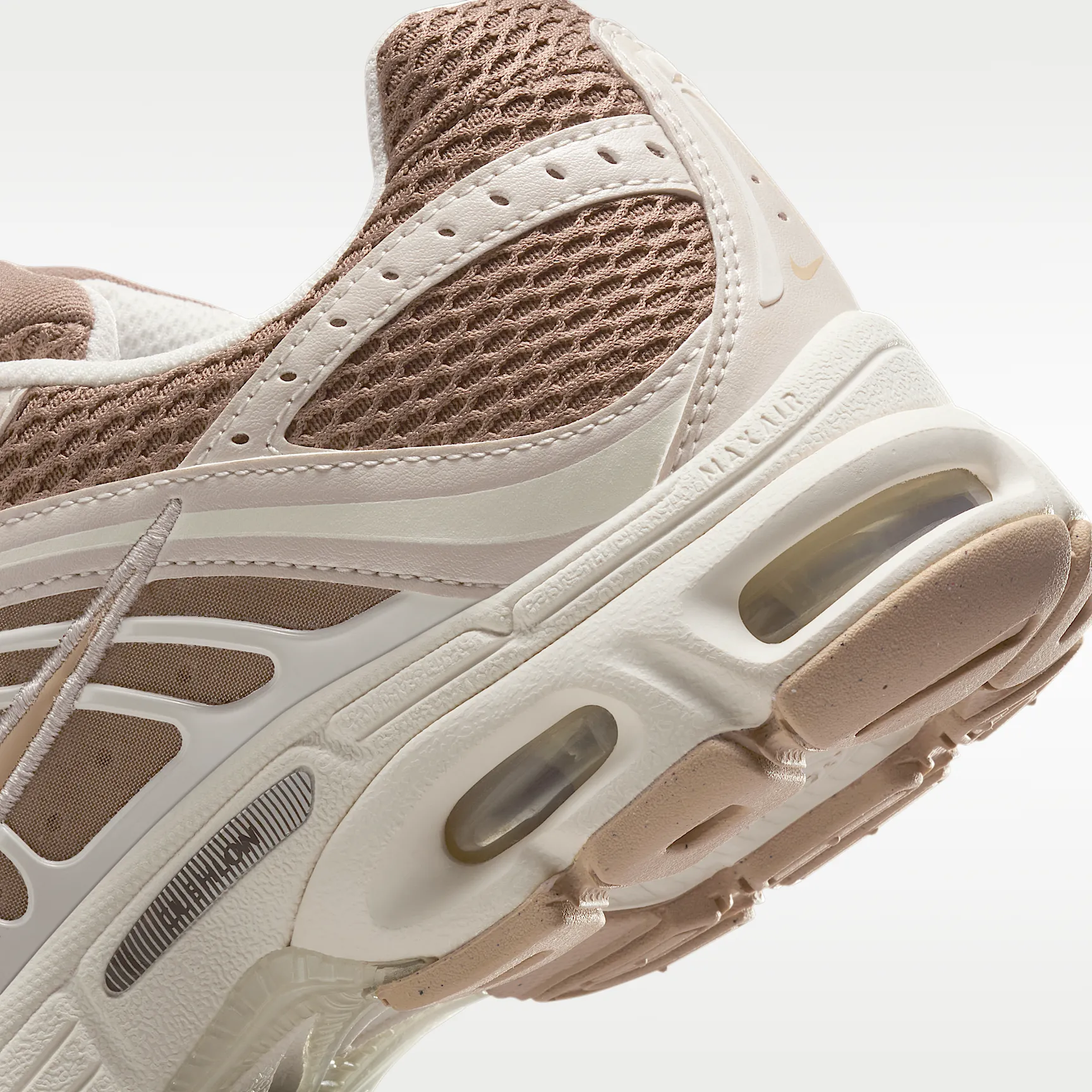 000000_Nike-Air-Max-Moto-2K_MINK-BROWN_IQ0278-214_img7