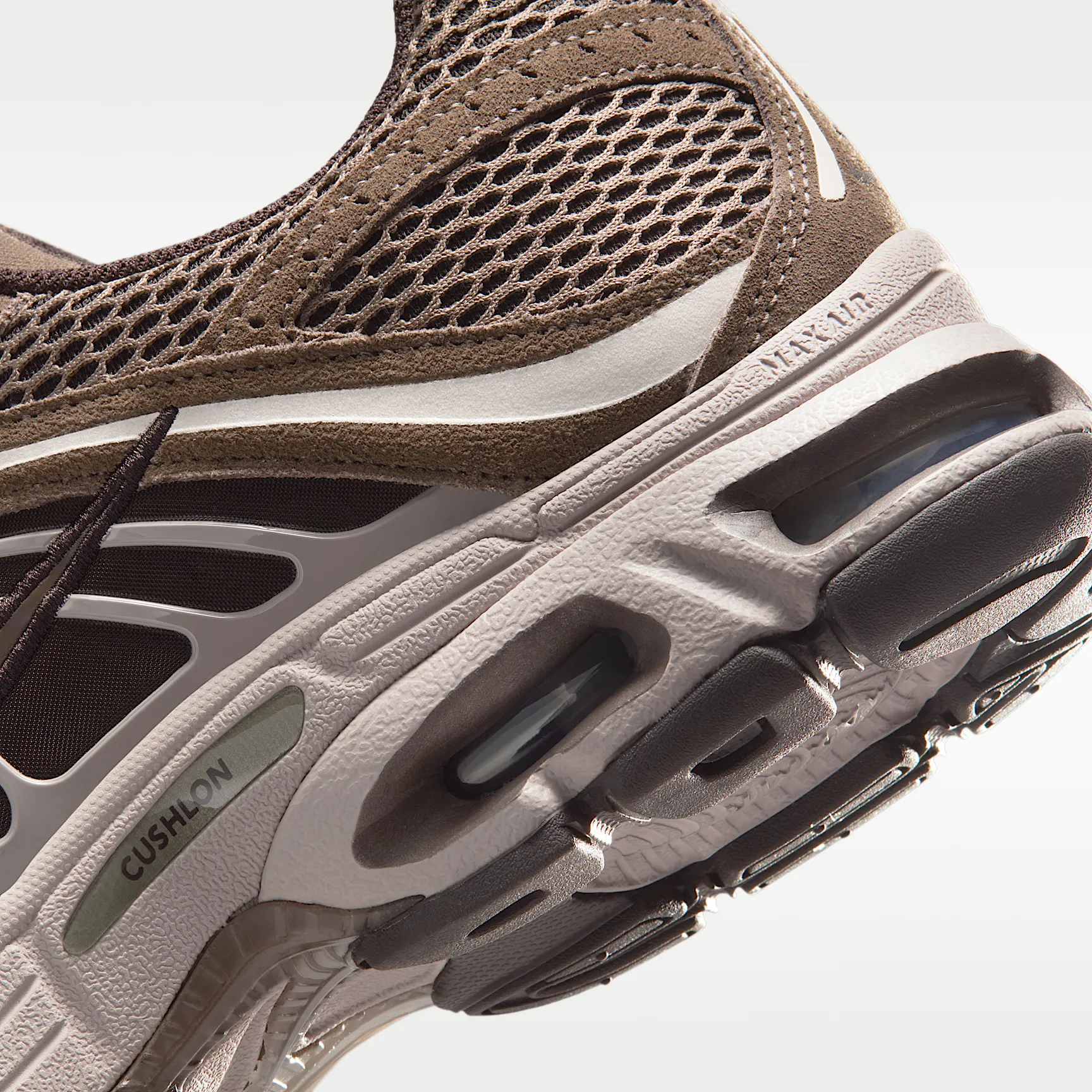 6F5948_Nike-Air-Max-Moto-2K_IRONSTONE_IQ4924-004_img7