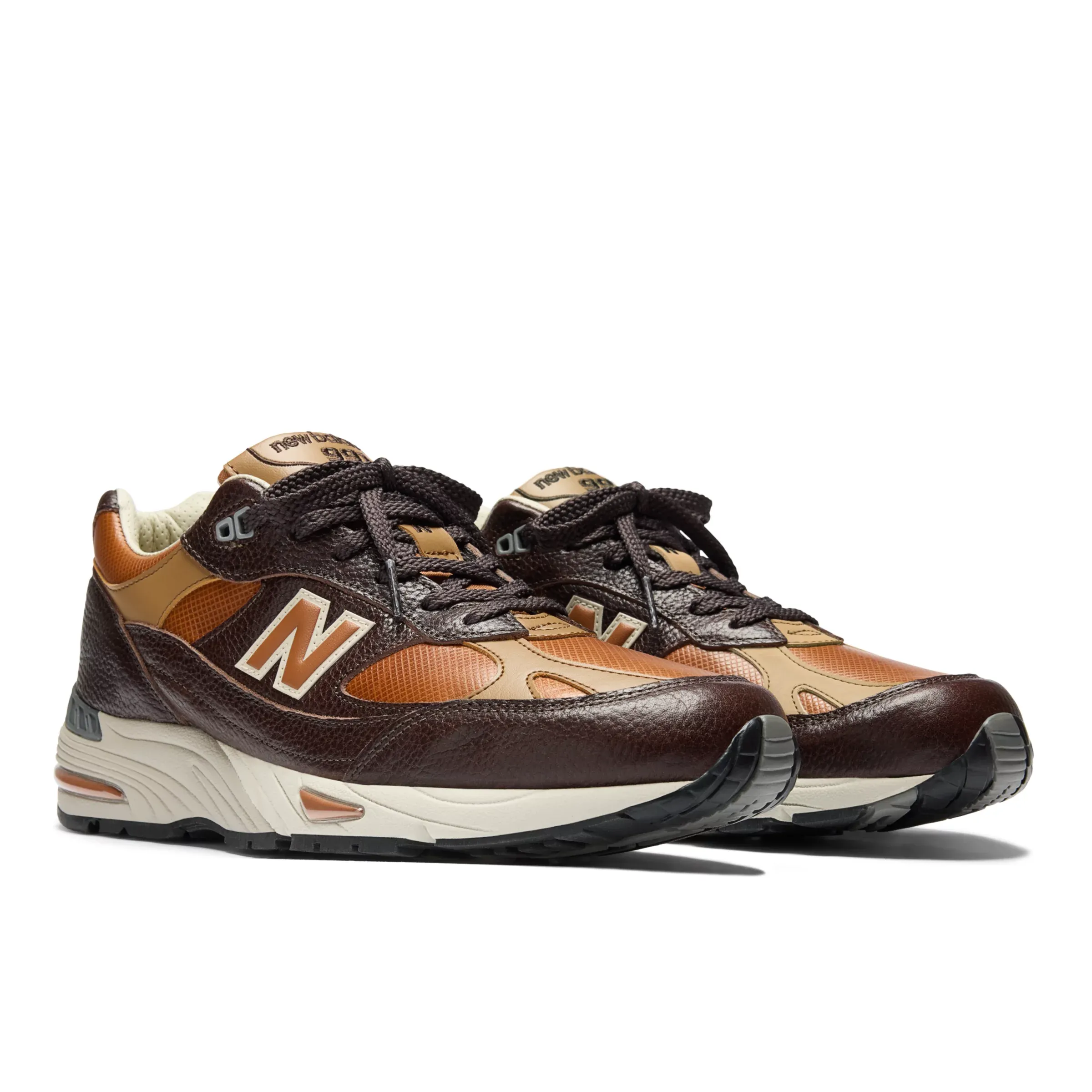AD5A28_New-Balance-991-Made-in-UK_CHOCOLATE-PLUM_M991LB1_img1