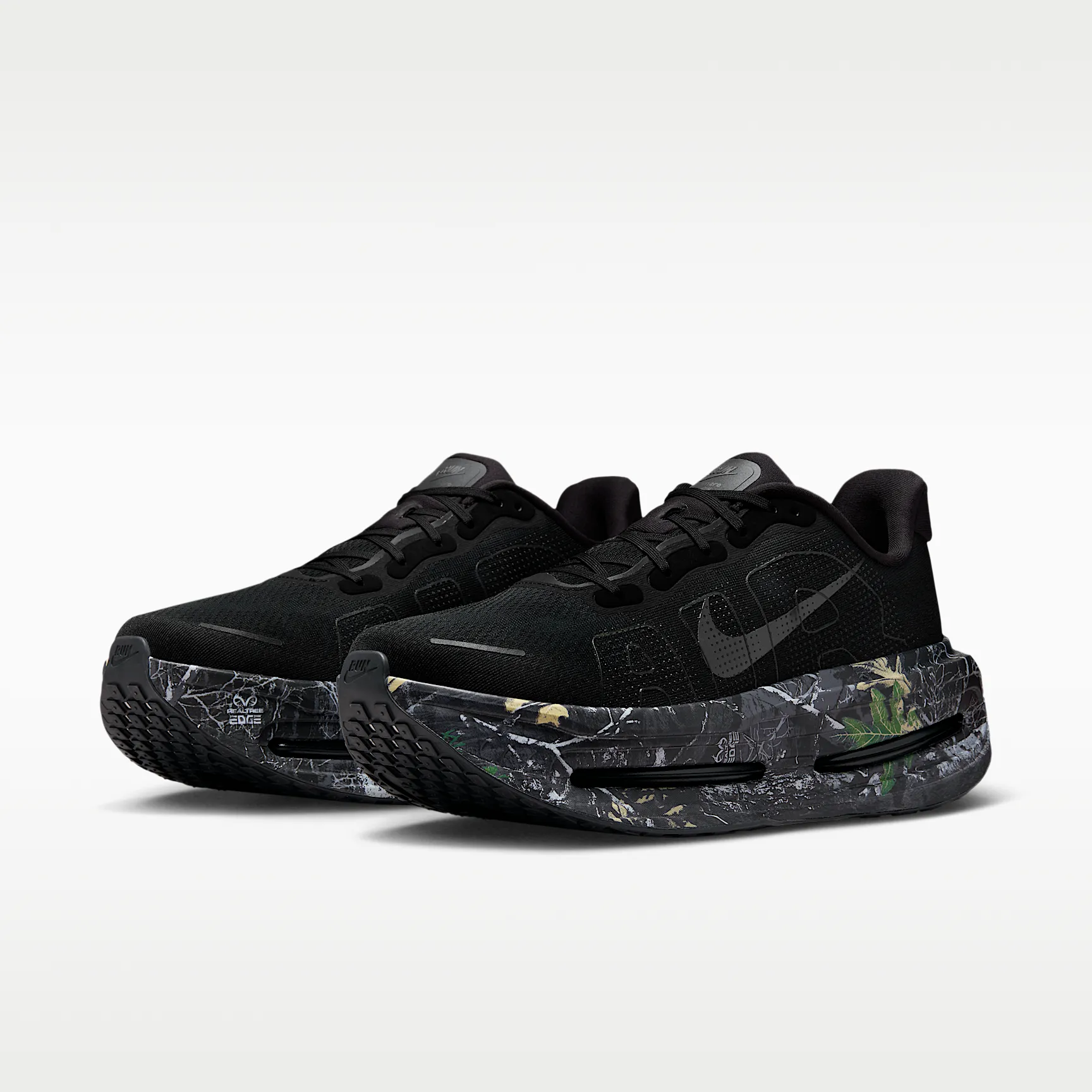 000000_Nike-Vomero-Premium_BLACK-REALTREE_IO7325-001_img4