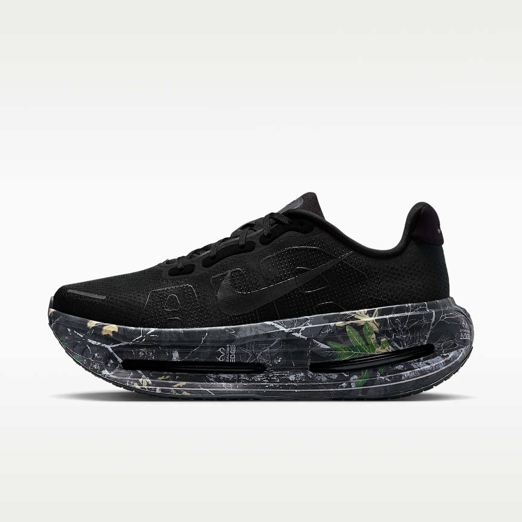 000000_Nike-Vomero-Premium_BLACK-REALTREE_IO7325-001_img0