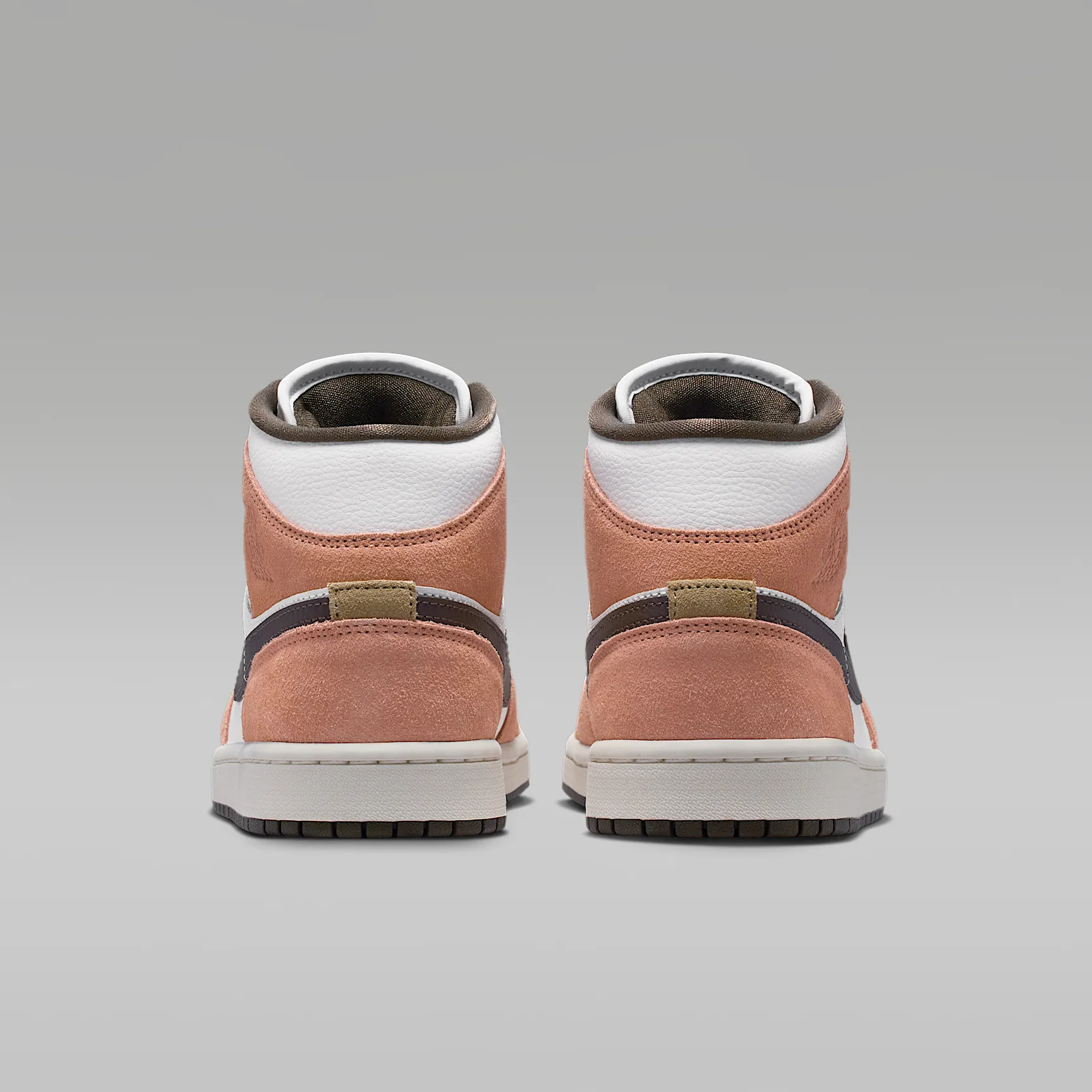 C6876F_Air-Jordan-1-Mid_LIGHT-COGNAC_IQ0306-133_img5