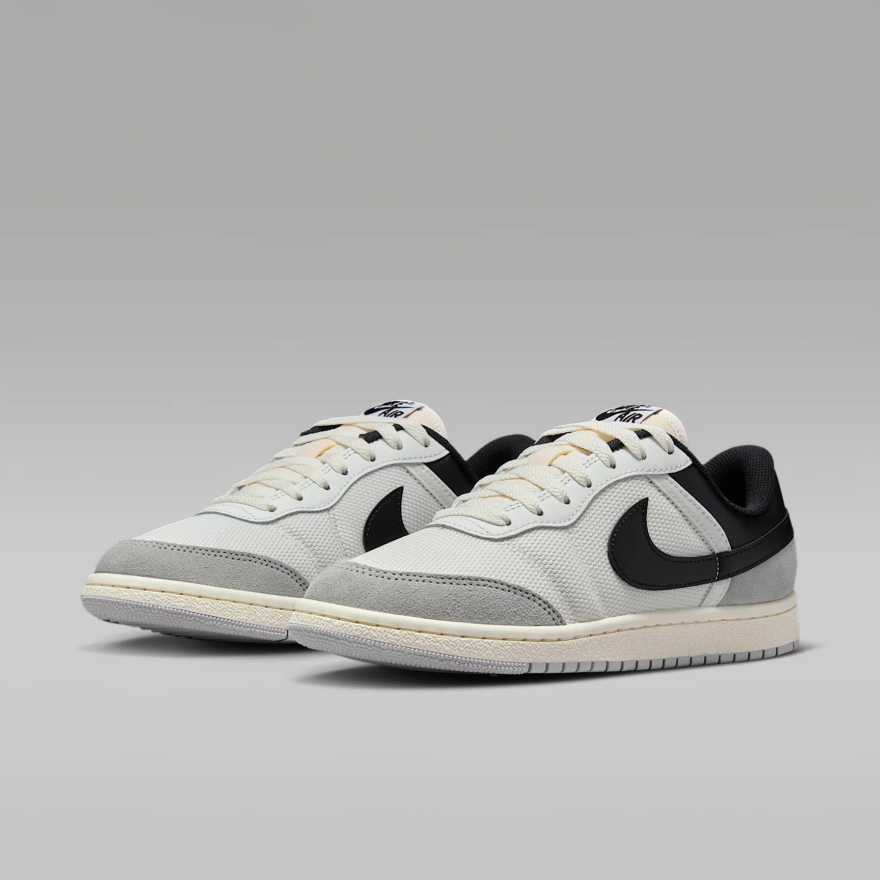 000000_Air-Jordan-Skyline-Low-WMNS_SAIL-BLACK_IQ0704-101_img4